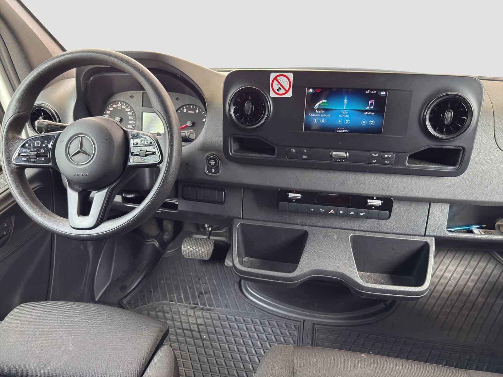 MERCEDES-BENZ Sprinter 314 CDI Standard 9G-TRONIC FWD-image-13
