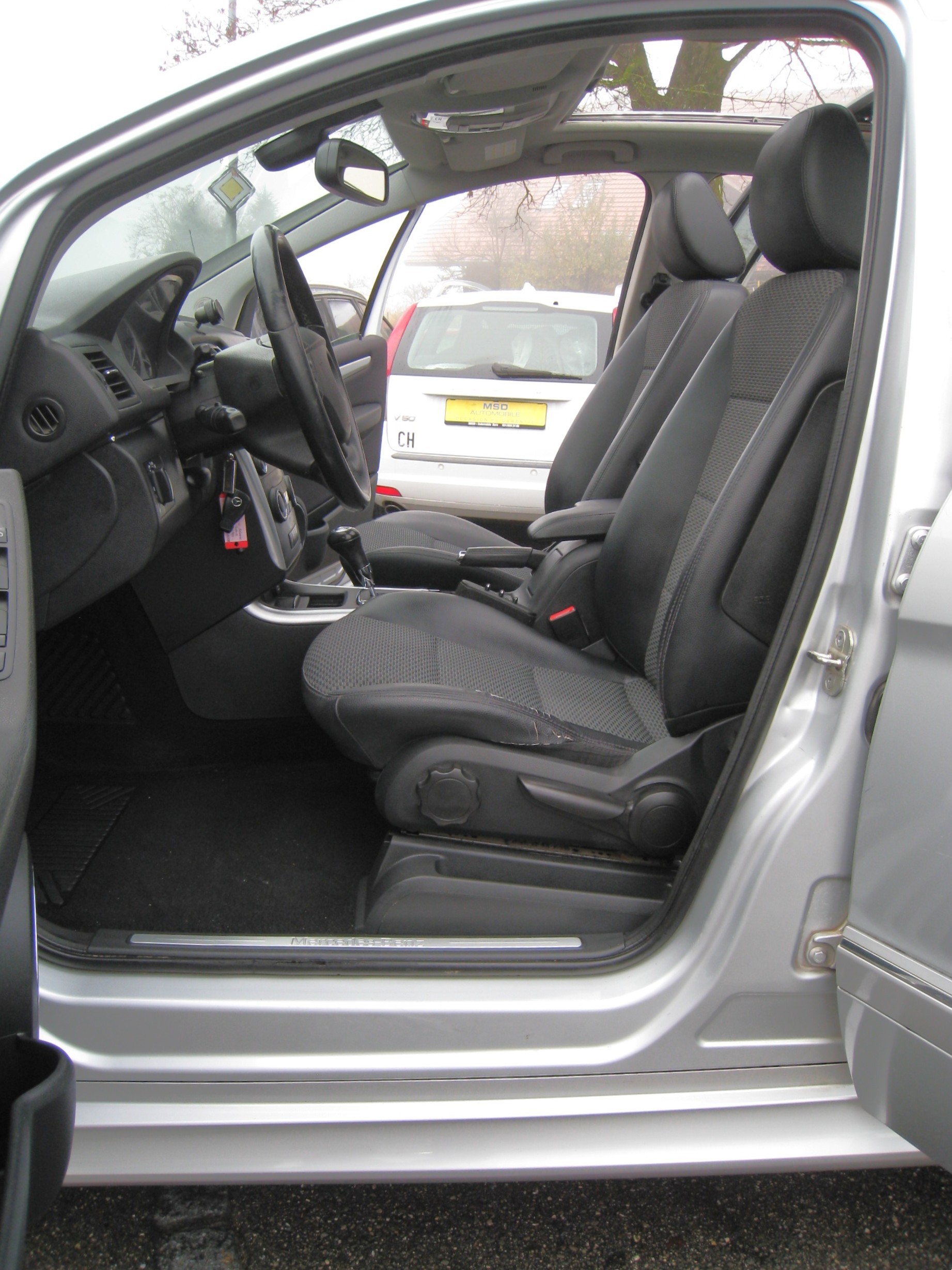 MERCEDES-BENZ B 180 (170) NGT BlueEfficiency Autotronic-image-8