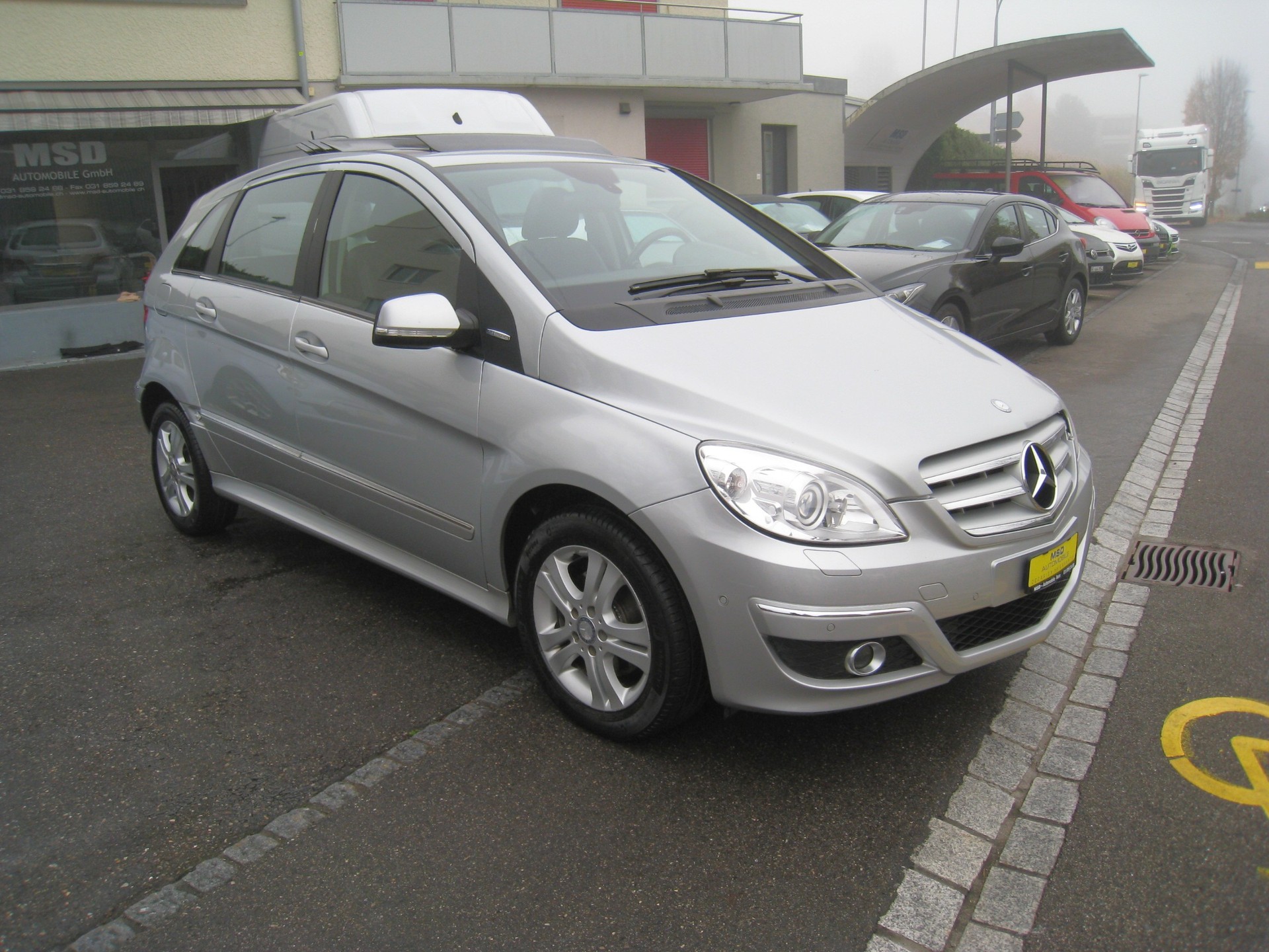 MERCEDES-BENZ B 180 (170) NGT BlueEfficiency Autotronic-image-1