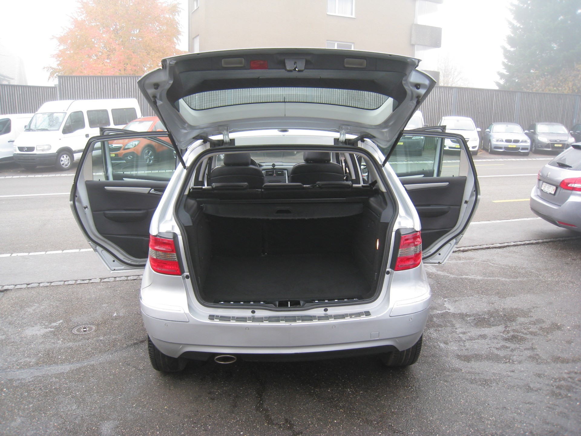 MERCEDES-BENZ B 180 (170) NGT BlueEfficiency Autotronic-image-6