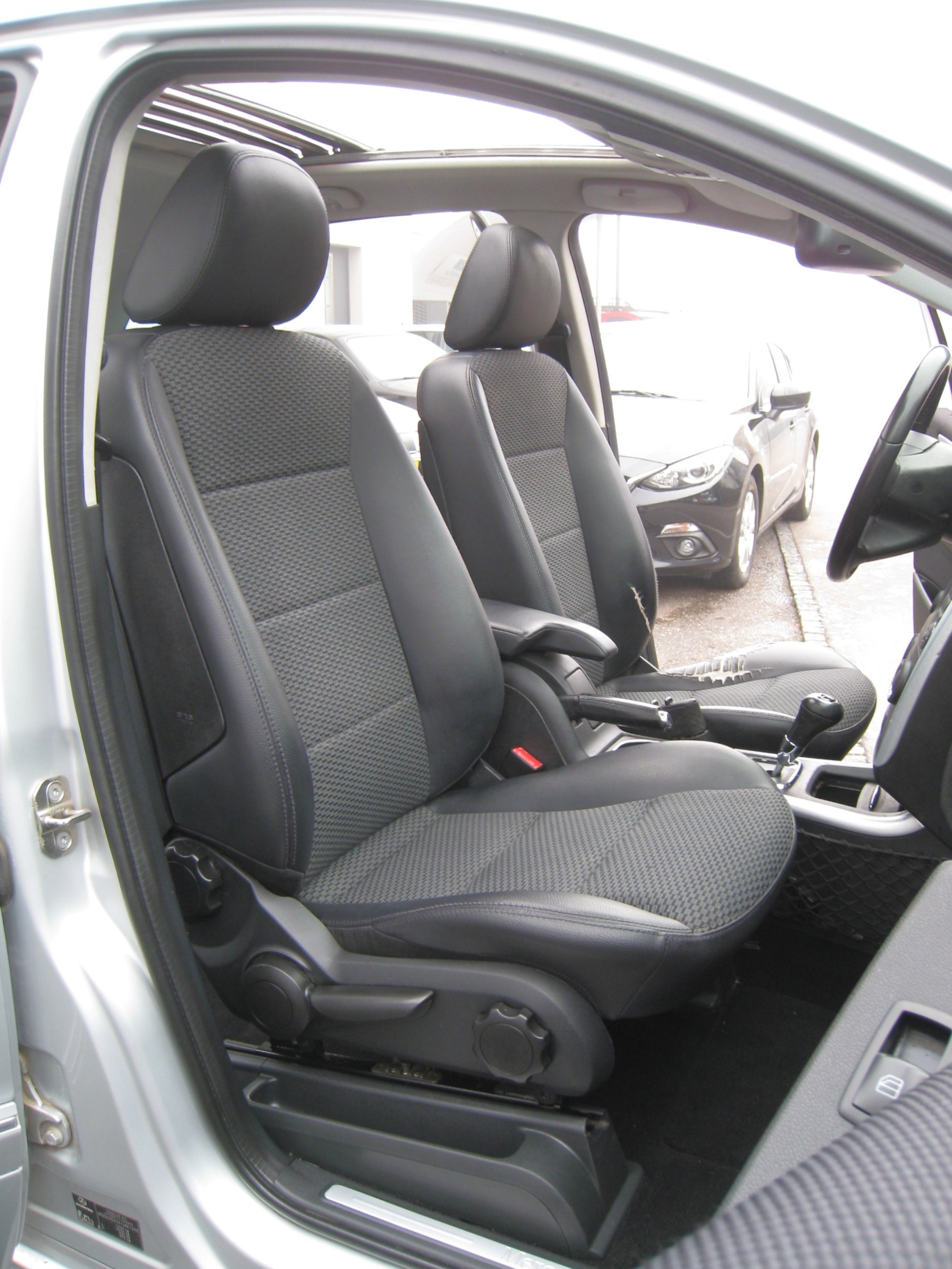 MERCEDES-BENZ B 180 (170) NGT BlueEfficiency Autotronic-image-11