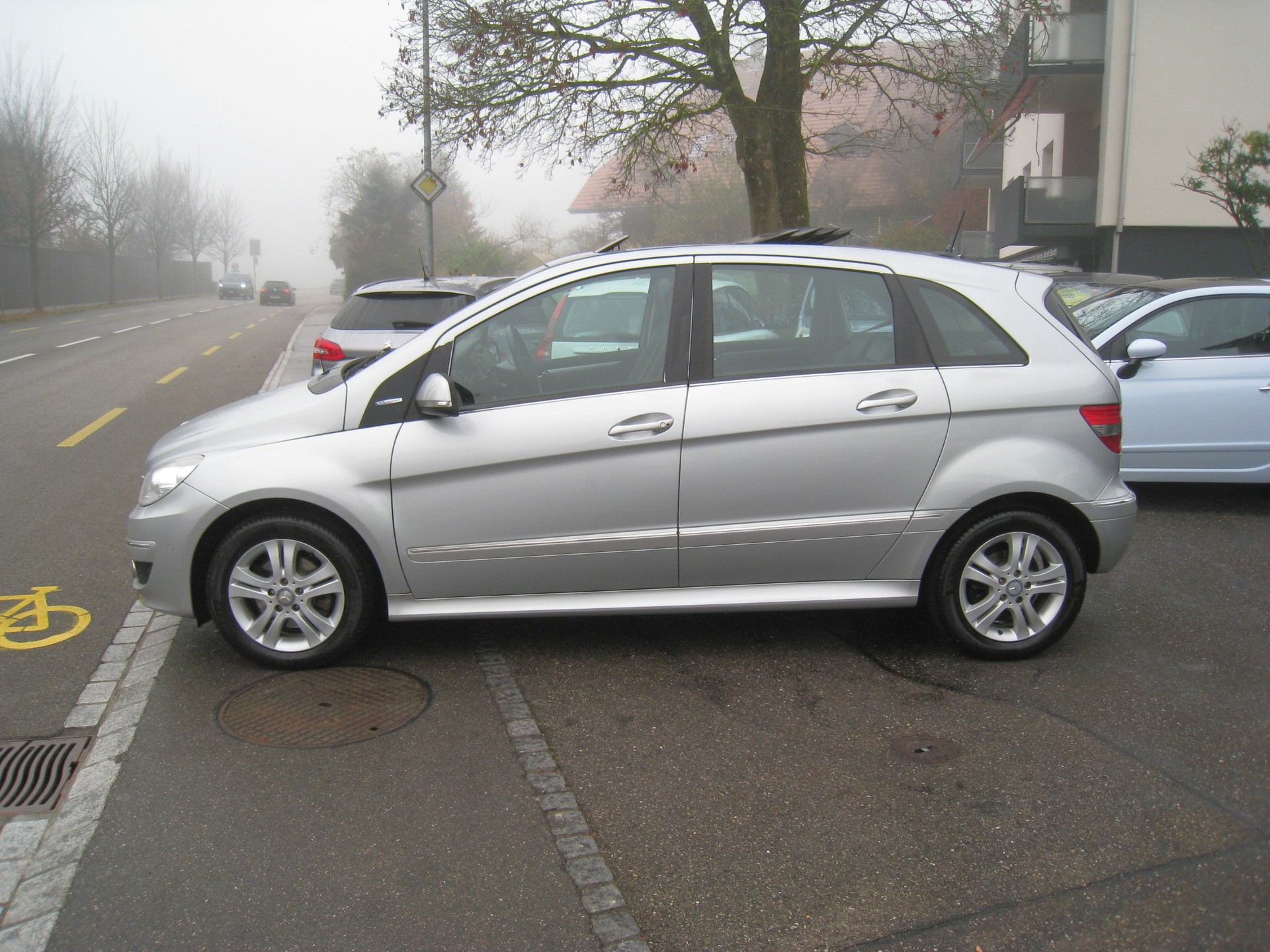 MERCEDES-BENZ B 180 (170) NGT BlueEfficiency Autotronic-image-3