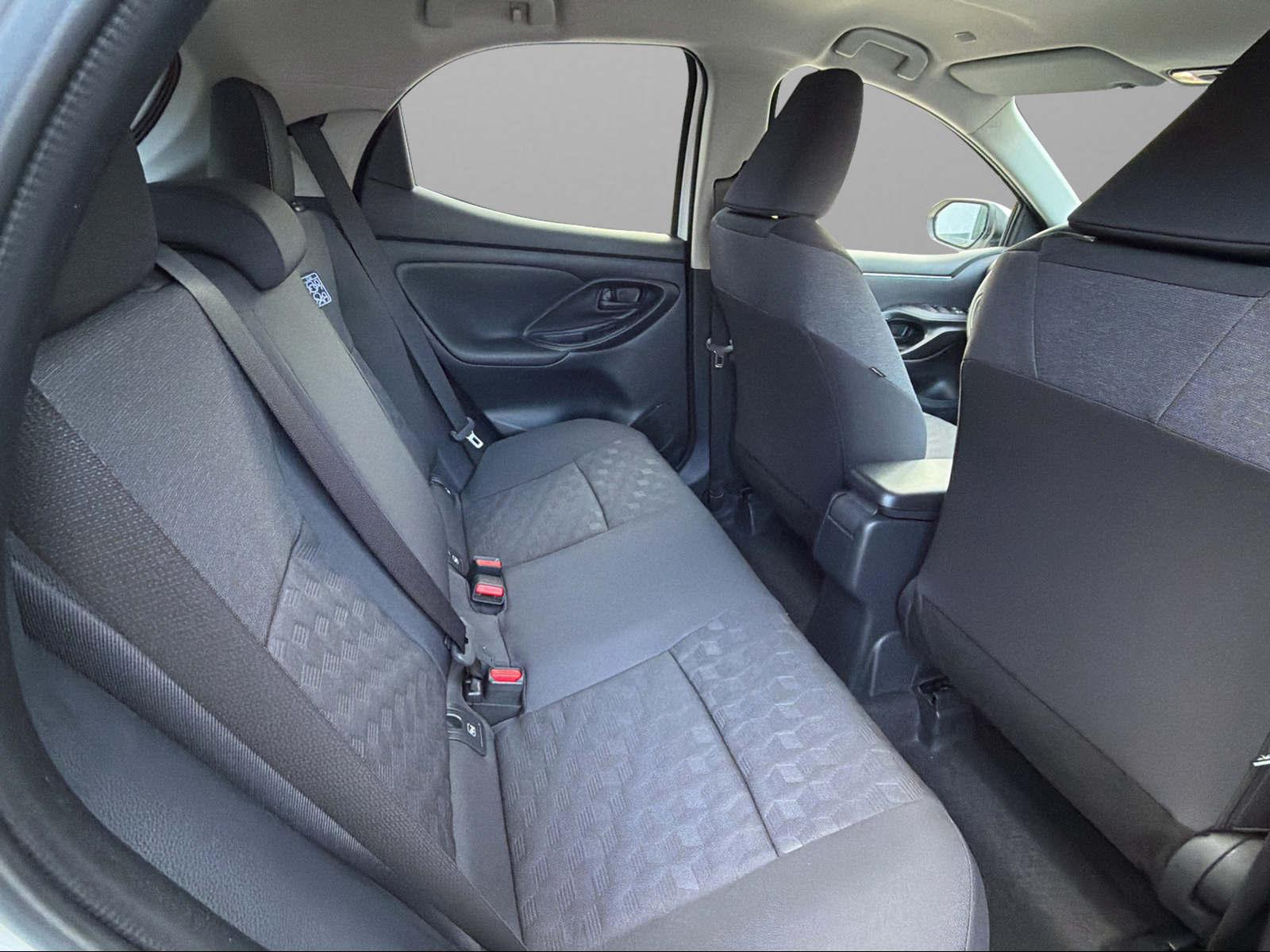 TOYOTA Yaris 1.5 VVT-i HSD Trend-image-8