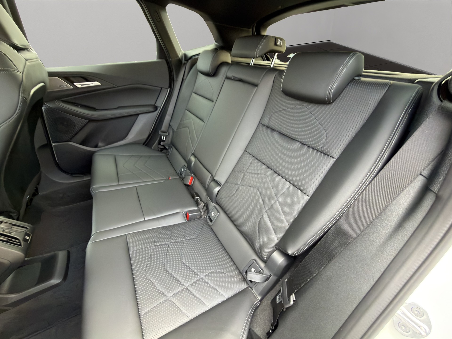 BMW 220i Active Tourer M Sport DKG-image-15