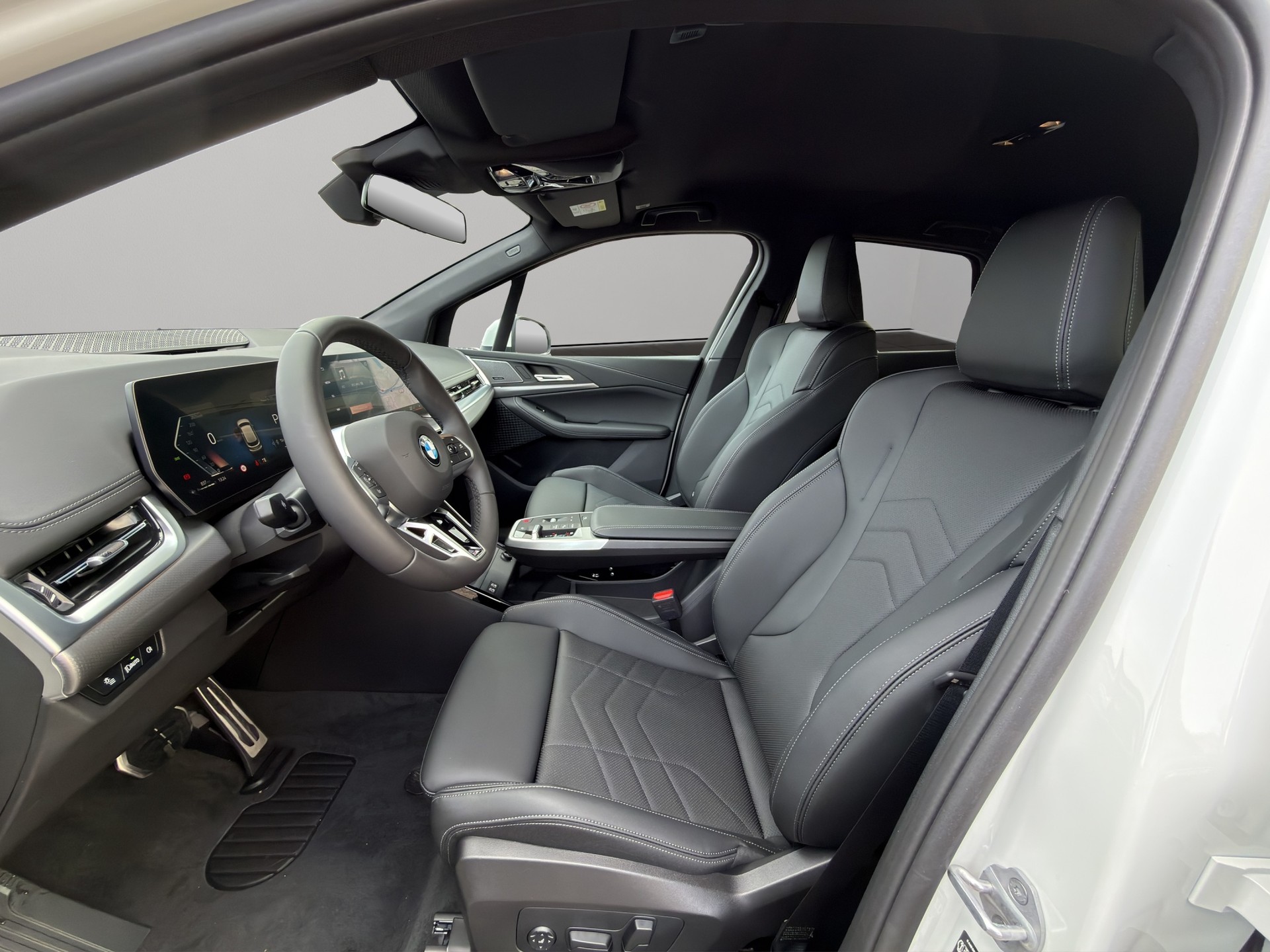 BMW 220i Active Tourer M Sport DKG-image-9