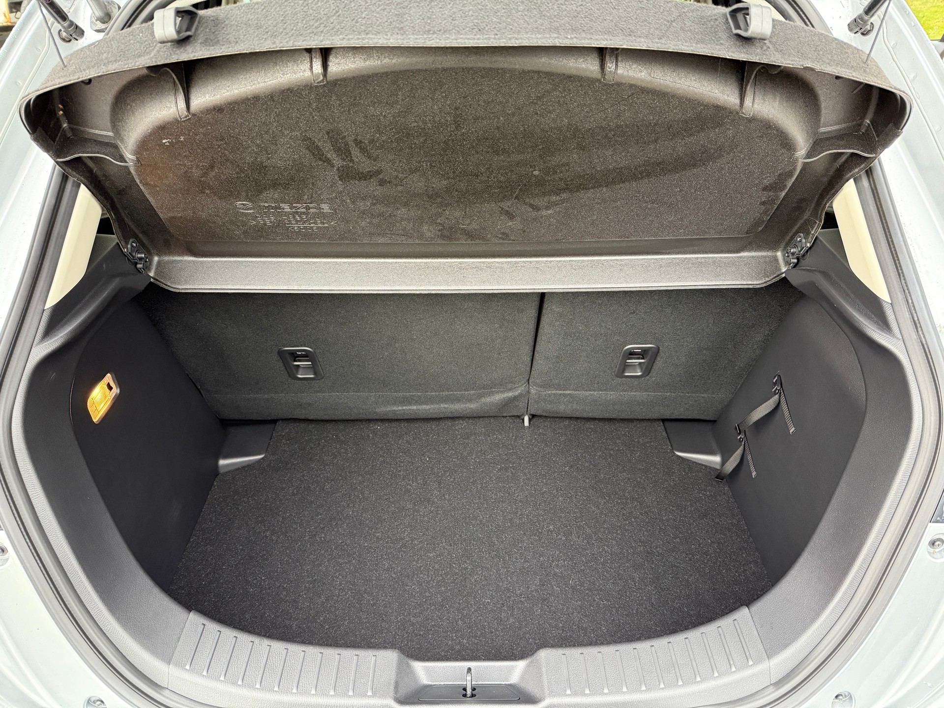 MAZDA 2 SKYACTIV-G 90 Homura Automat-image-10