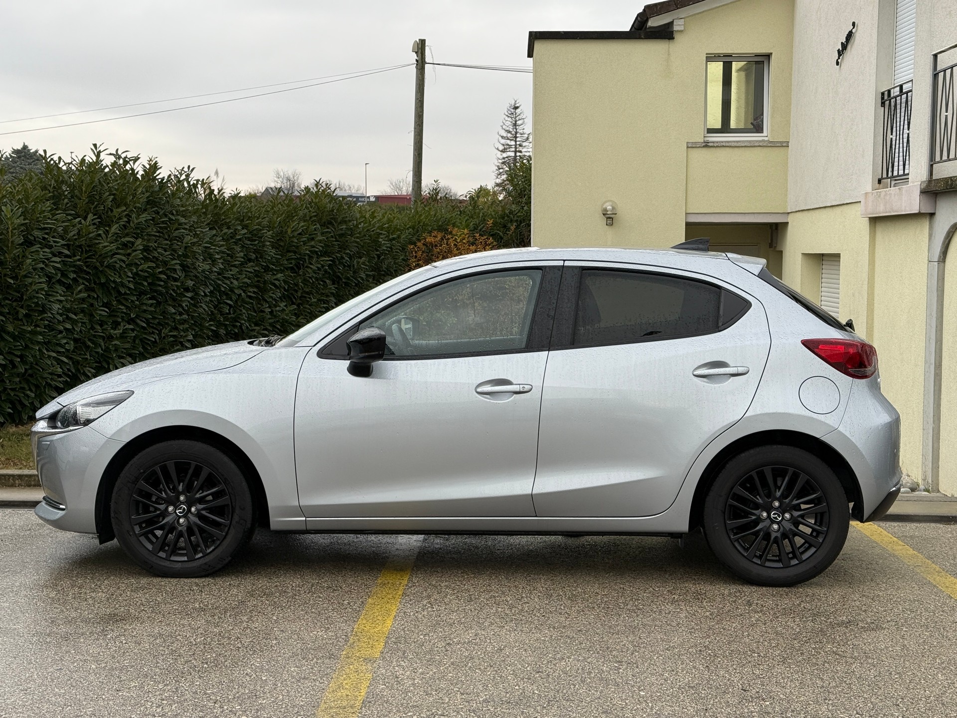 MAZDA 2 SKYACTIV-G 90 Homura Automat-image-9