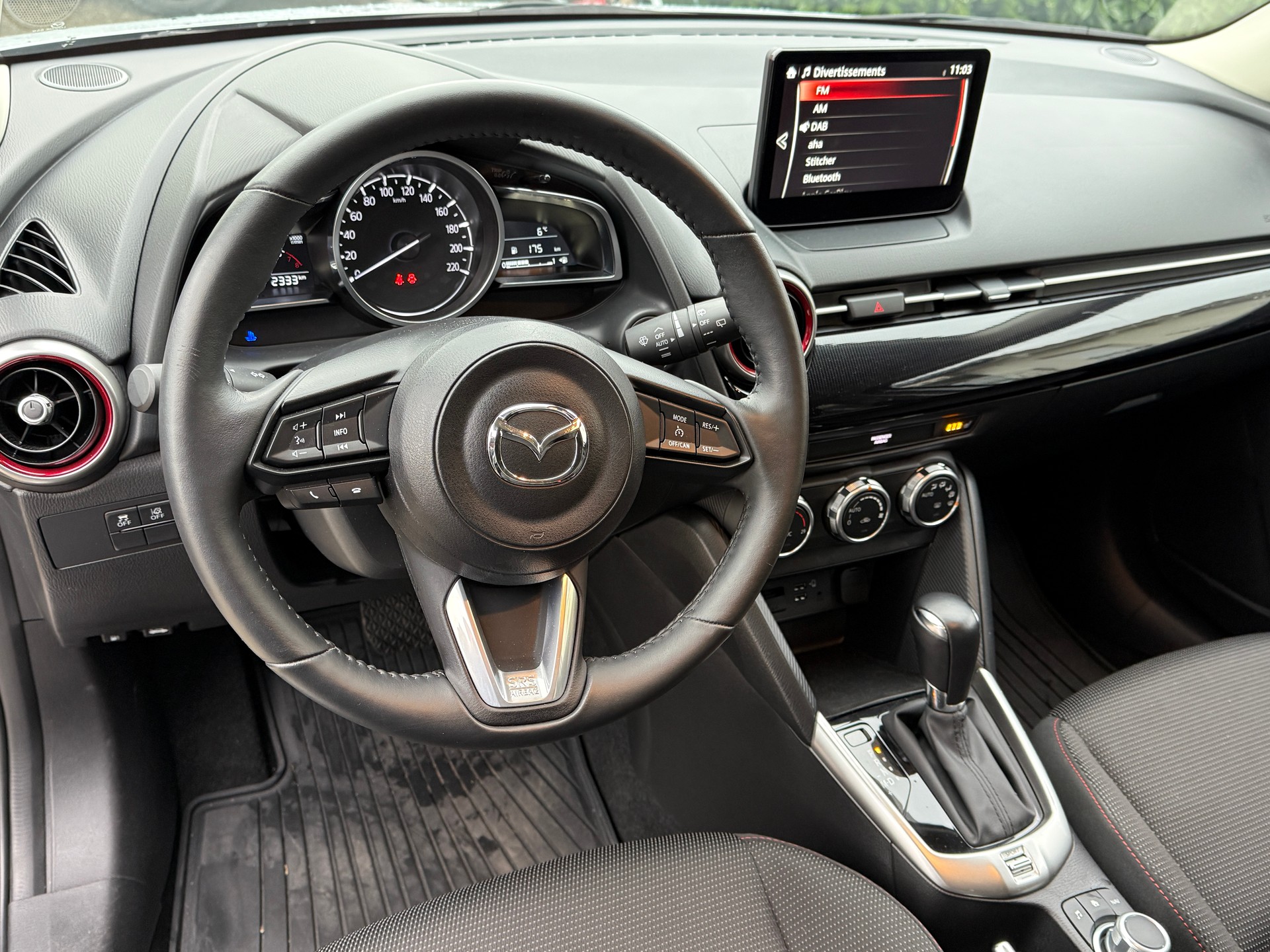 MAZDA 2 SKYACTIV-G 90 Homura Automat-image-12