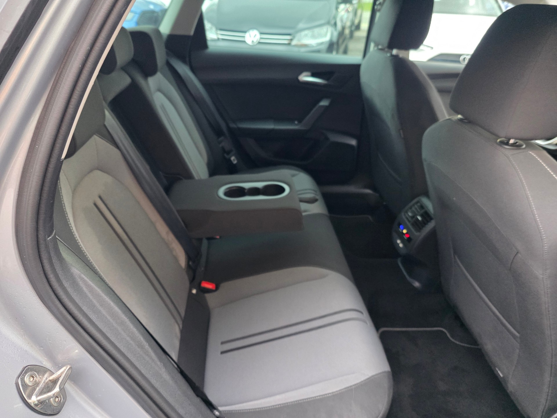 SEAT Leon ST 2.0 TDI EVO DSG 4Drive Style-image-14