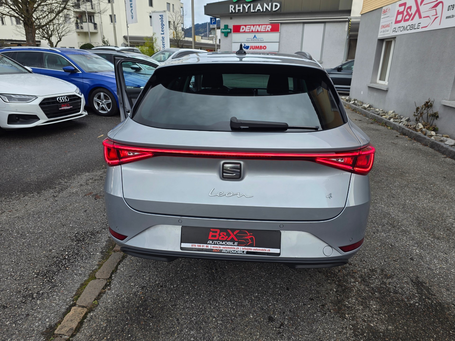 SEAT Leon ST 2.0 TDI EVO DSG 4Drive Style-image-8