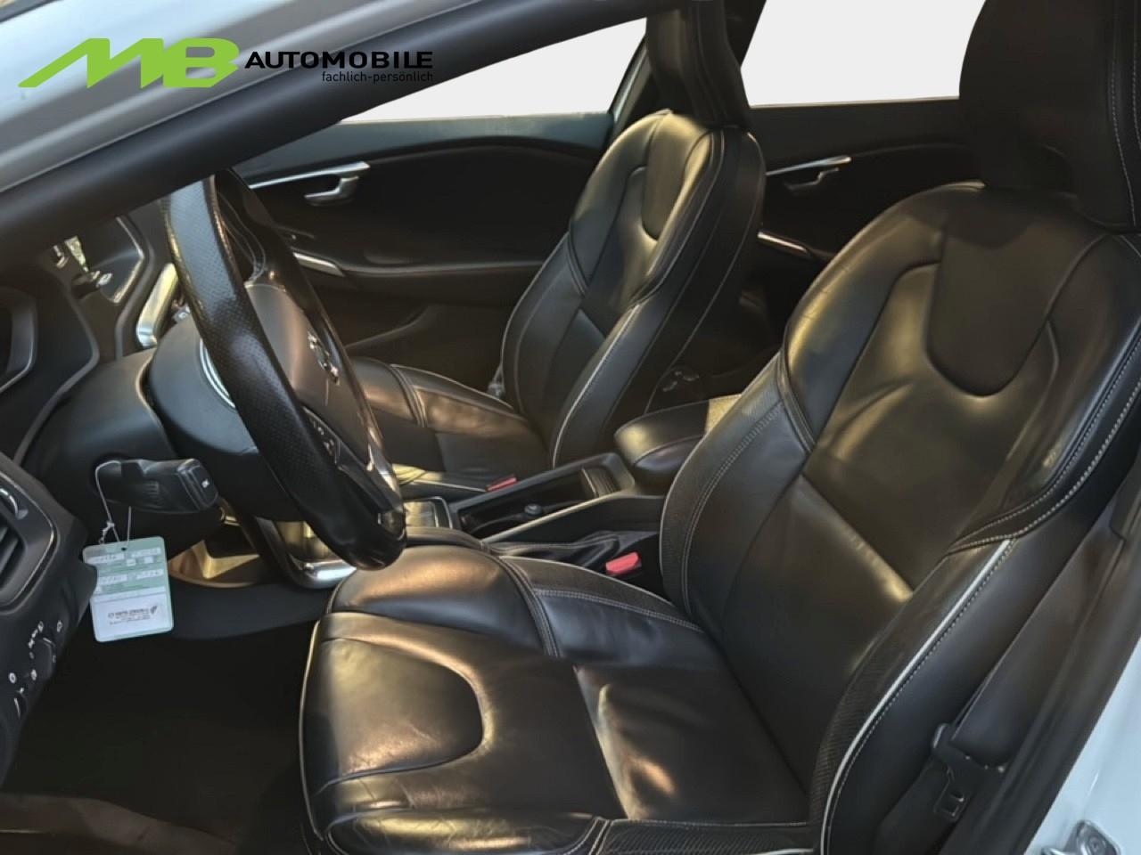 VOLVO V40 2.0 D4 Momentum S/S-image-8