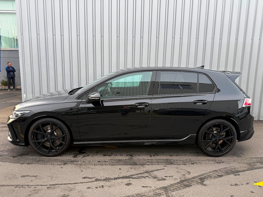 VW Golf 2.0 TSI R Black Edition DSG 4 Motion-image-3