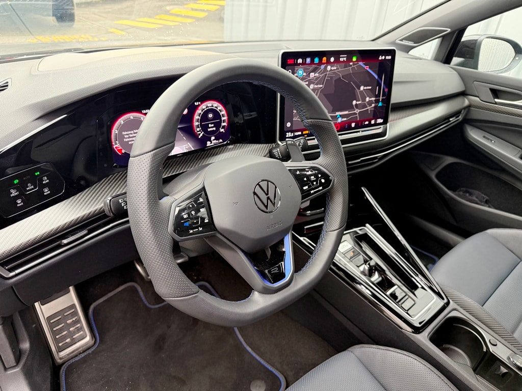 VW Golf 2.0 TSI R Black Edition DSG 4 Motion-image-8