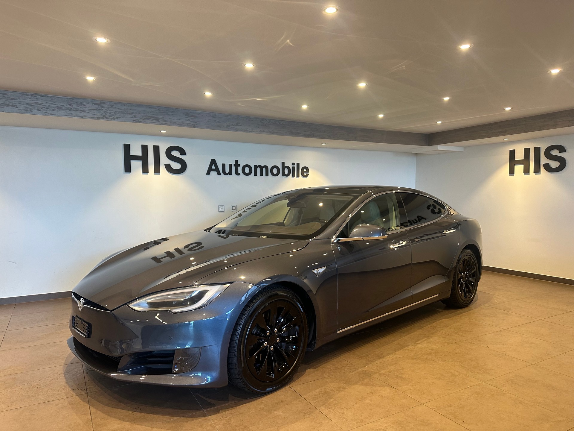 TESLA Model S 70 D-image-1