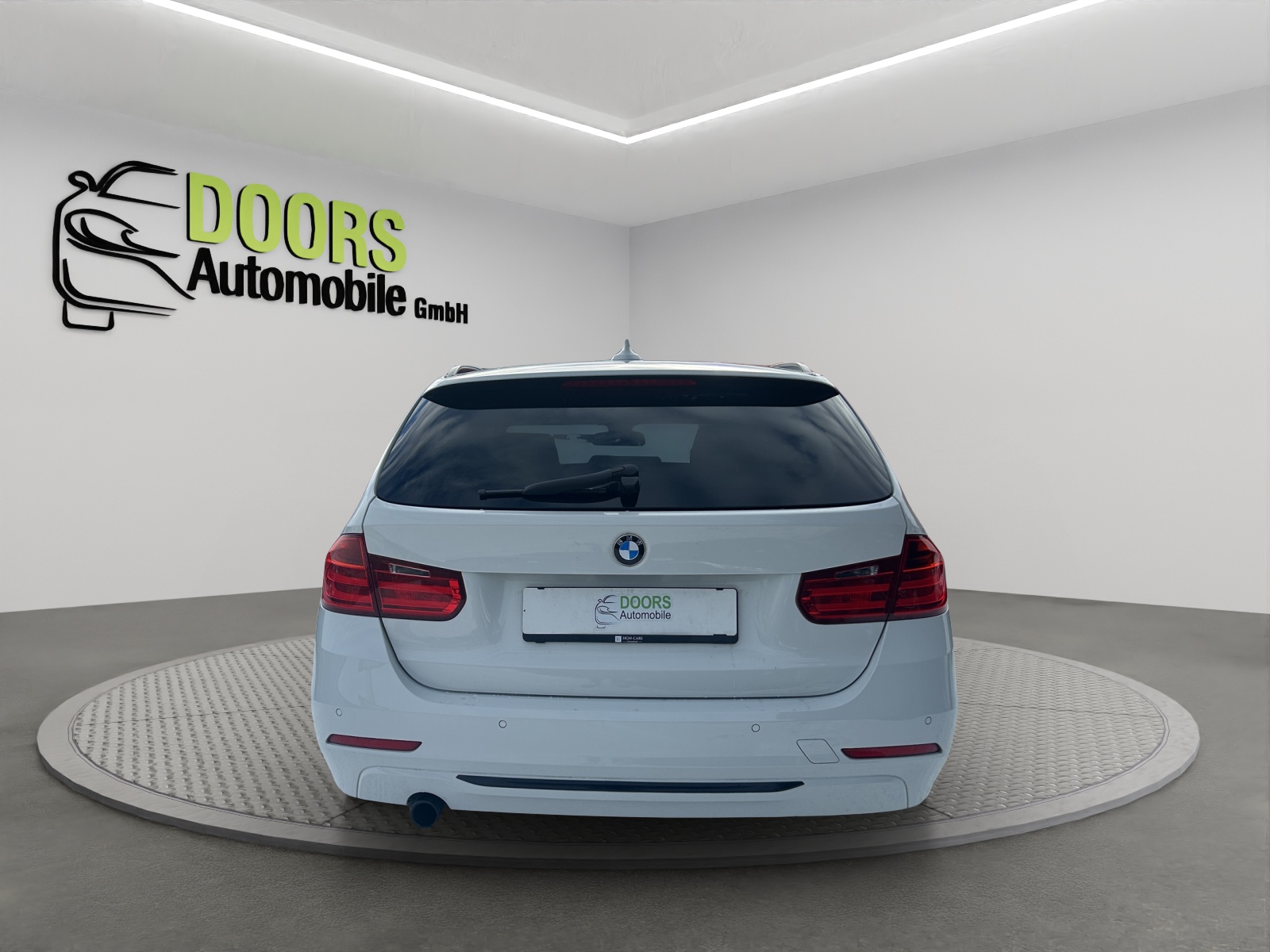 BMW 320d Touring Steptronic-image-4