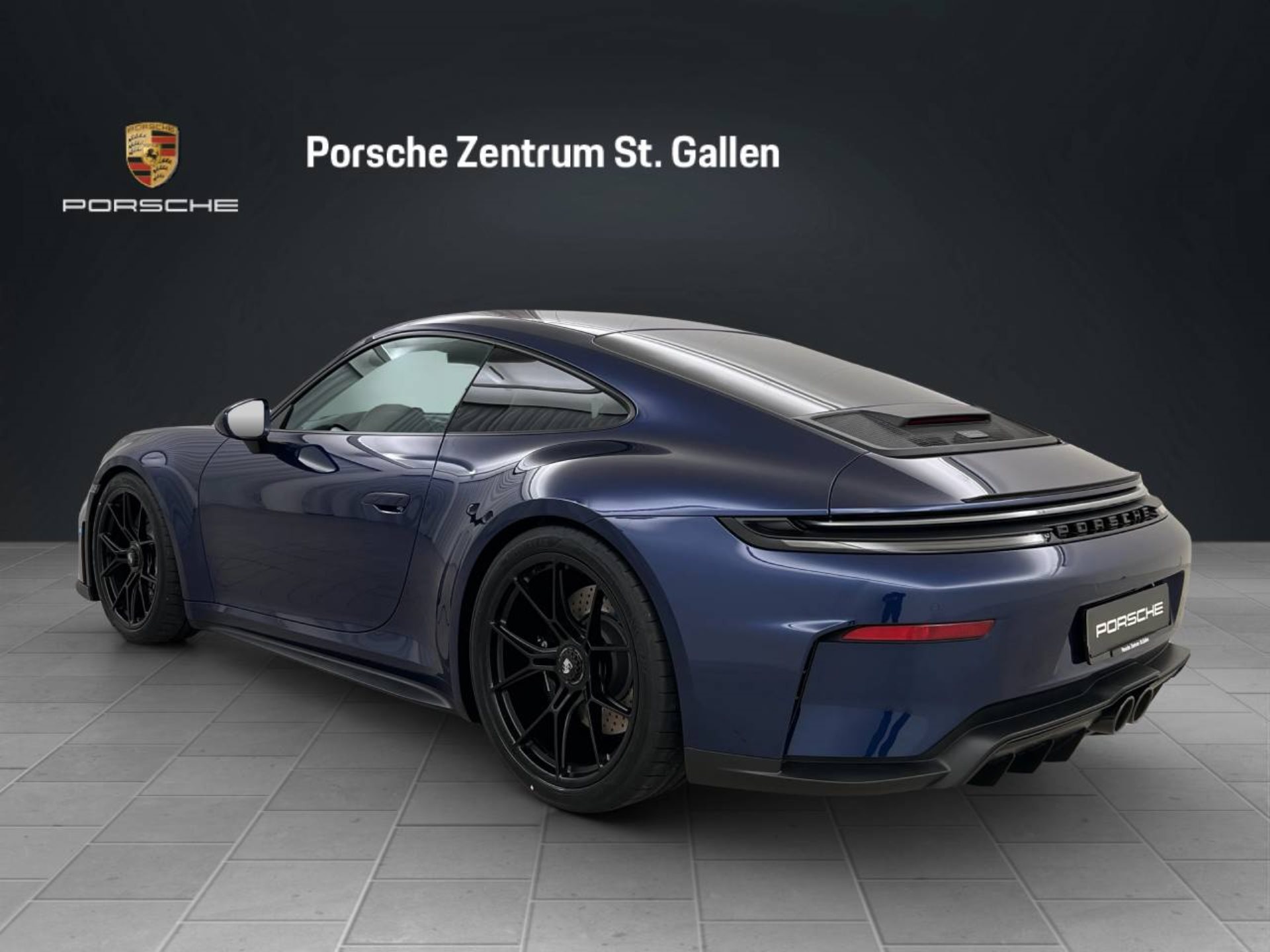 PORSCHE 911 GT3 mit Touring-Paket-image-2