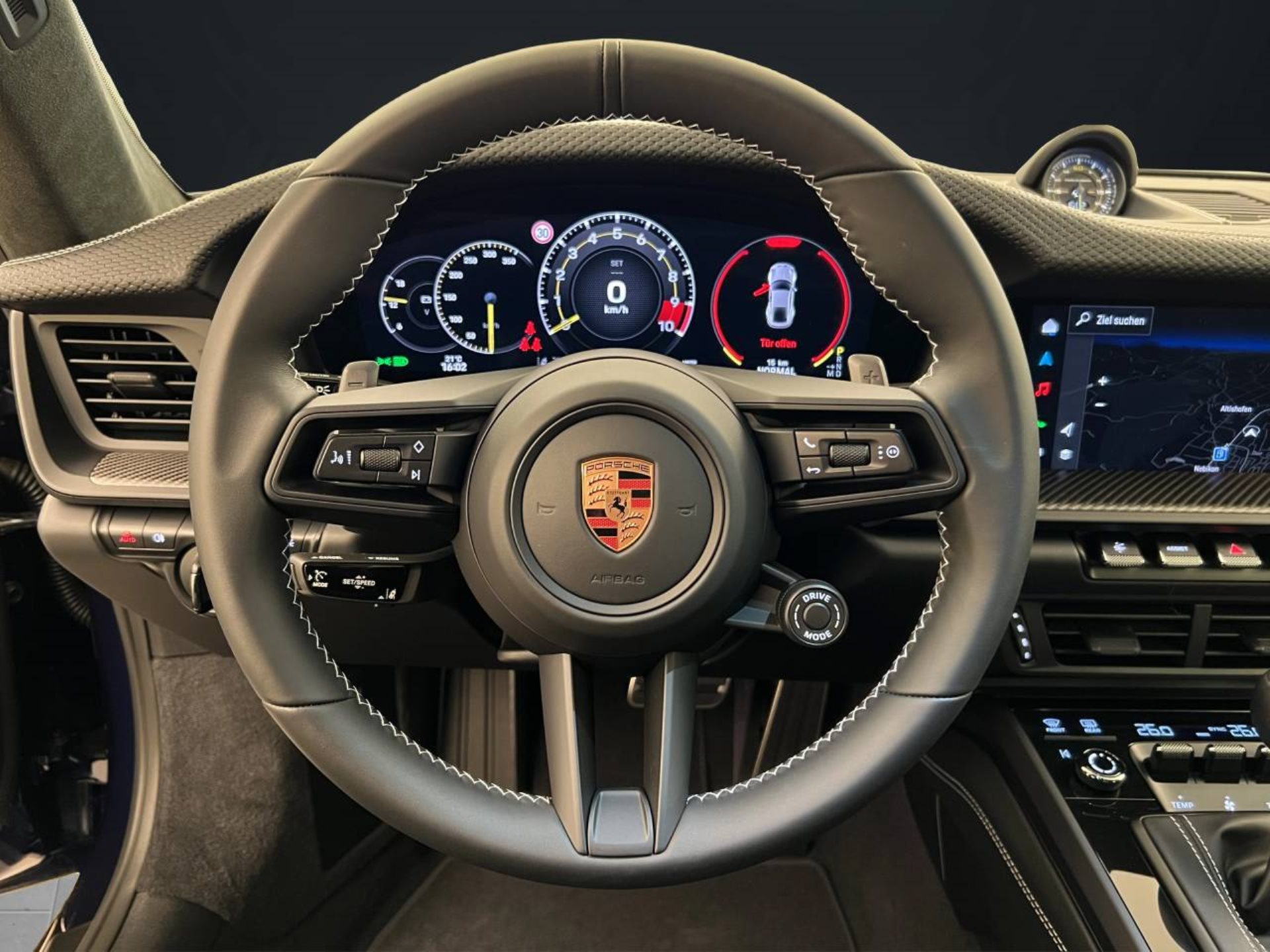 PORSCHE 911 GT3 mit Touring-Paket-image-14