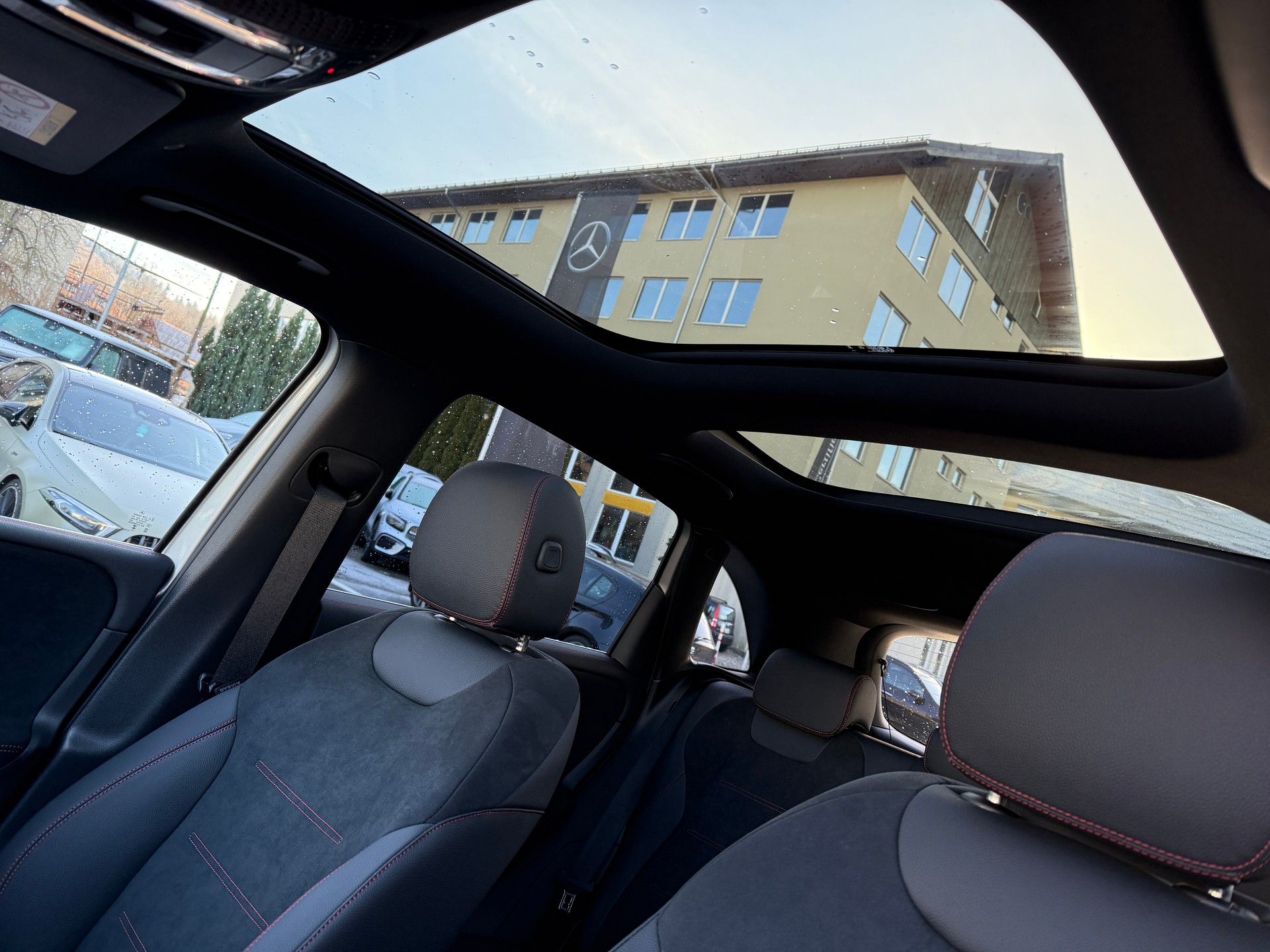 MERCEDES-BENZ B 250 4Matic 8G-DCT-image-11