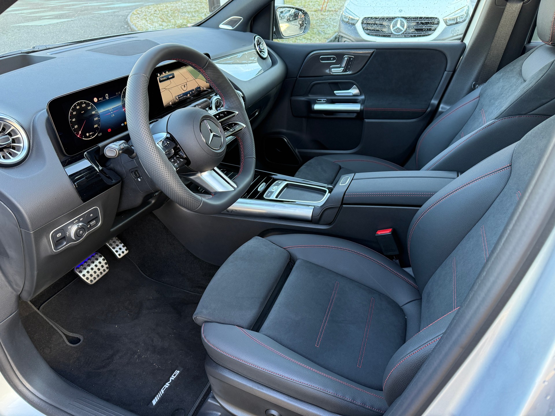 MERCEDES-BENZ B 250 4Matic 8G-DCT-image-3