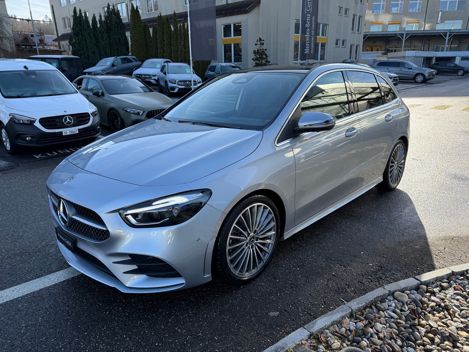 MERCEDES-BENZ B 250 4Matic 8G-DCT-image-2