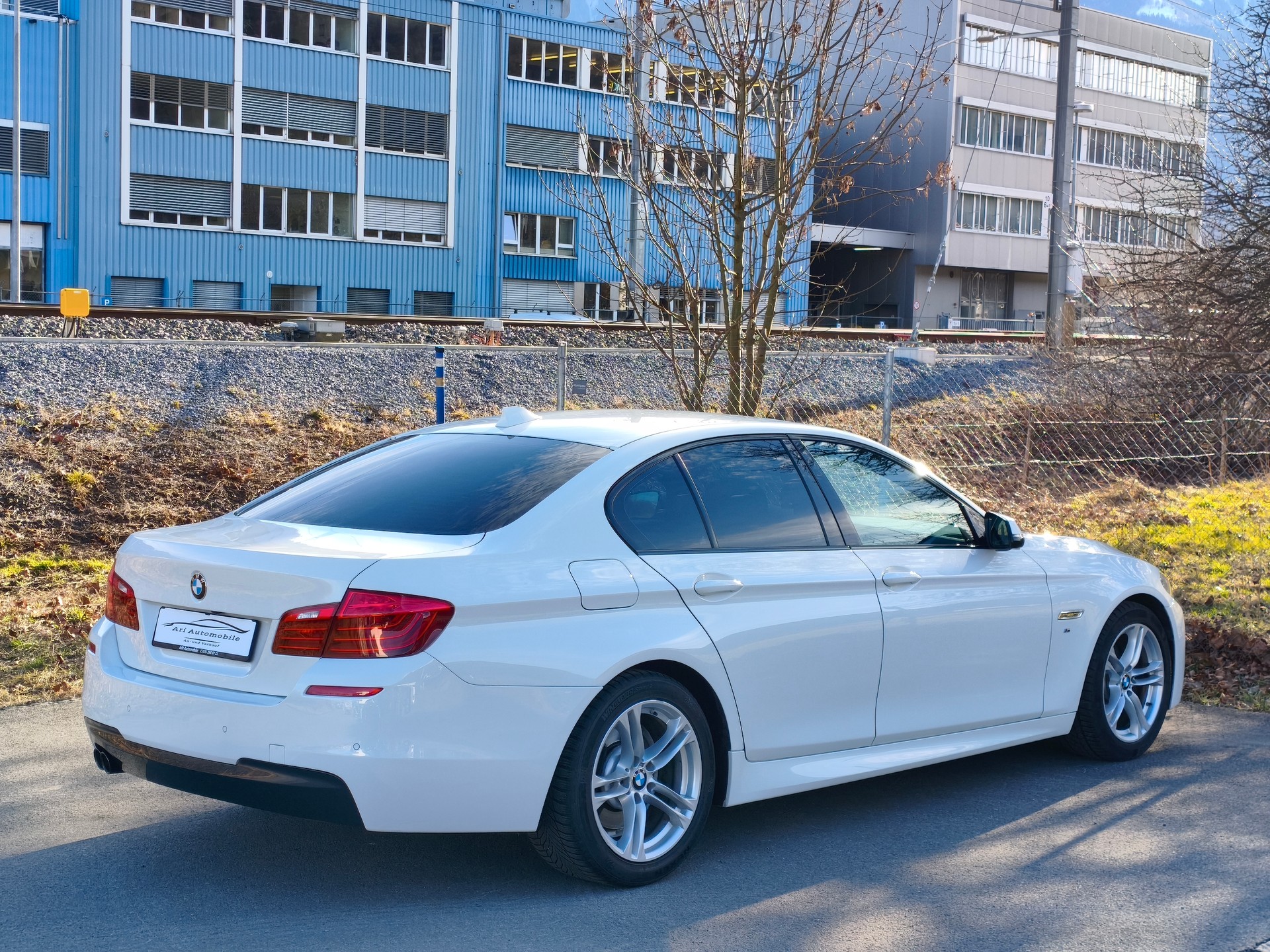 BMW 520d Steptronic-image-5