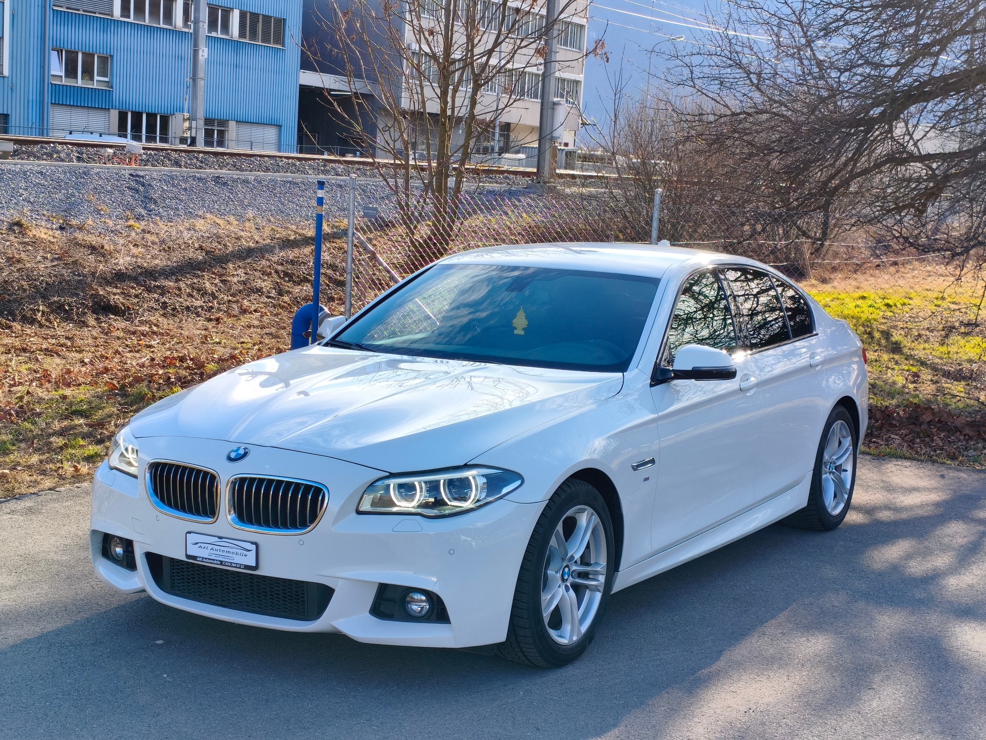 BMW 520d Steptronic-image-10