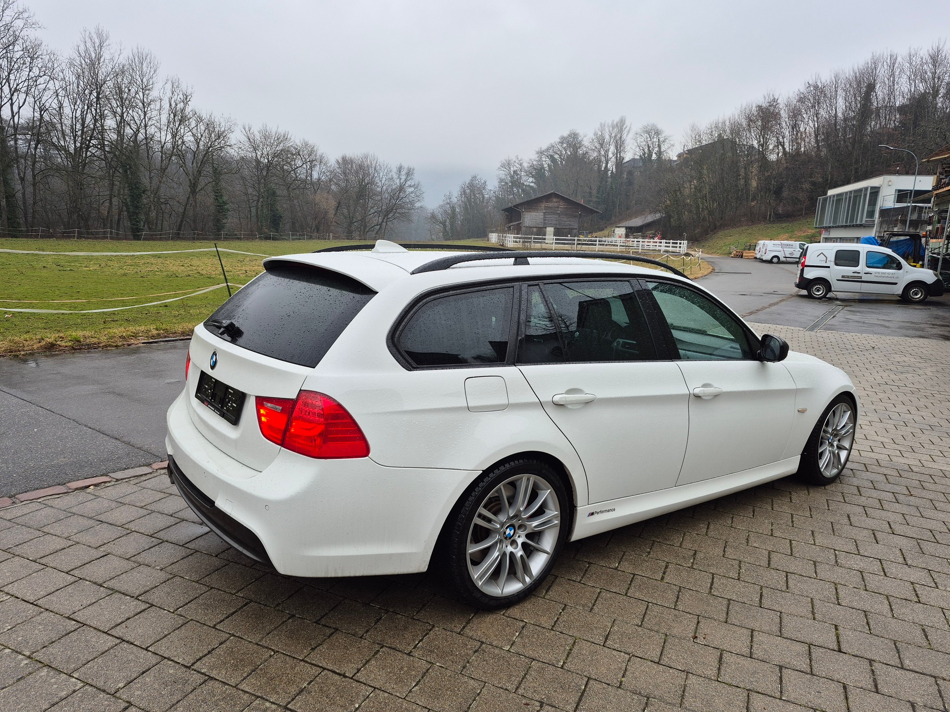 BMW 330d xDrive Touring Steptronic-image-6