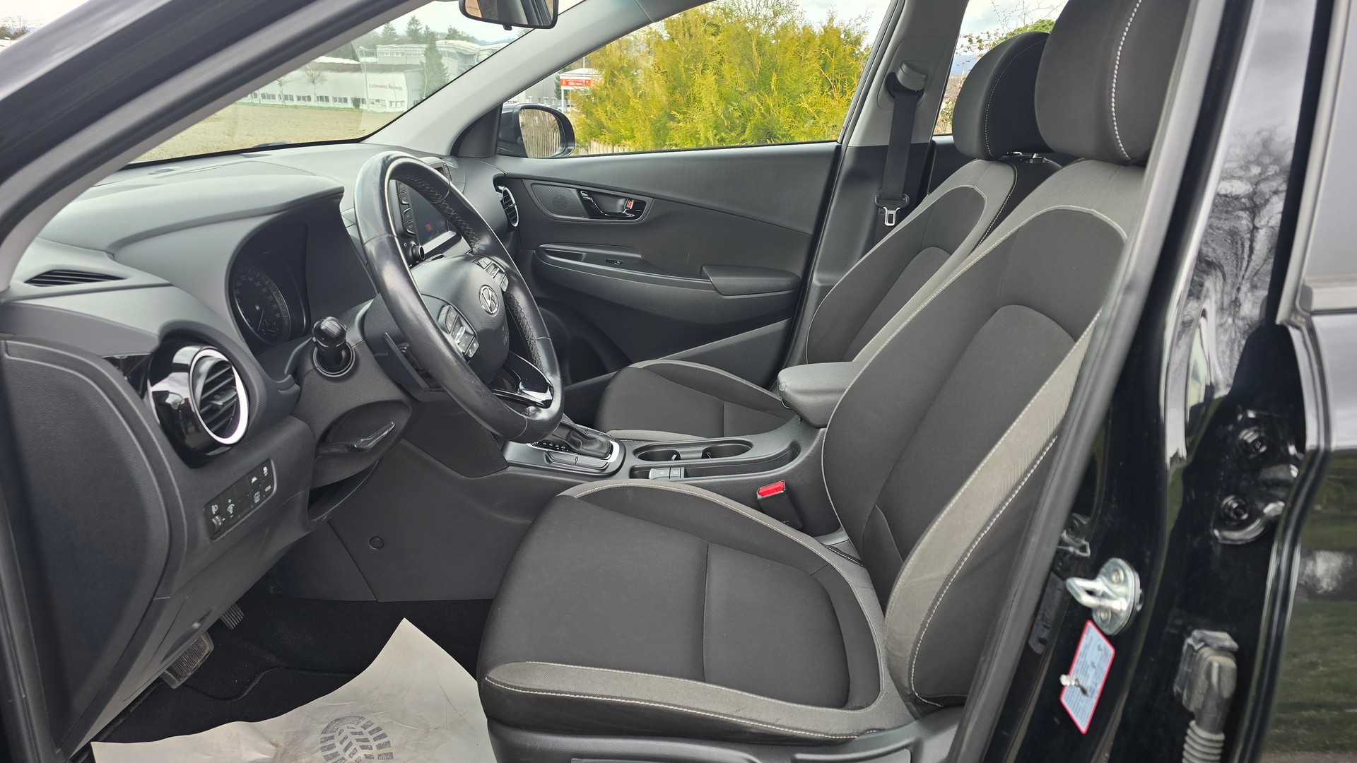 HYUNDAI Kona 1.6 GDi HEV Vertex DCT-image-11