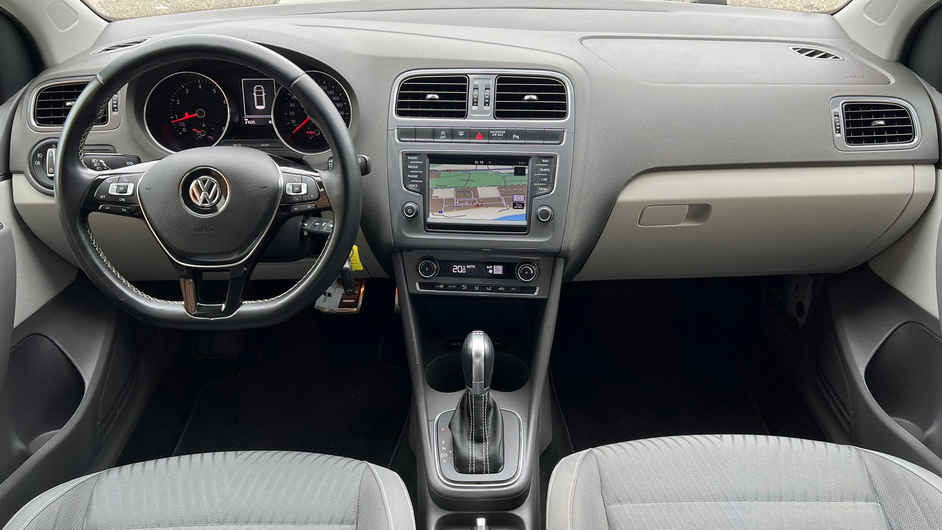 VW Polo 1.2 TSI BMT FRESH DSG l 90 PS-image-21