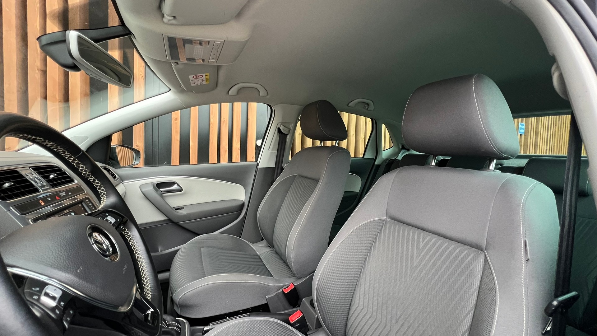 VW Polo 1.2 TSI BMT FRESH DSG l 90 PS-image-24