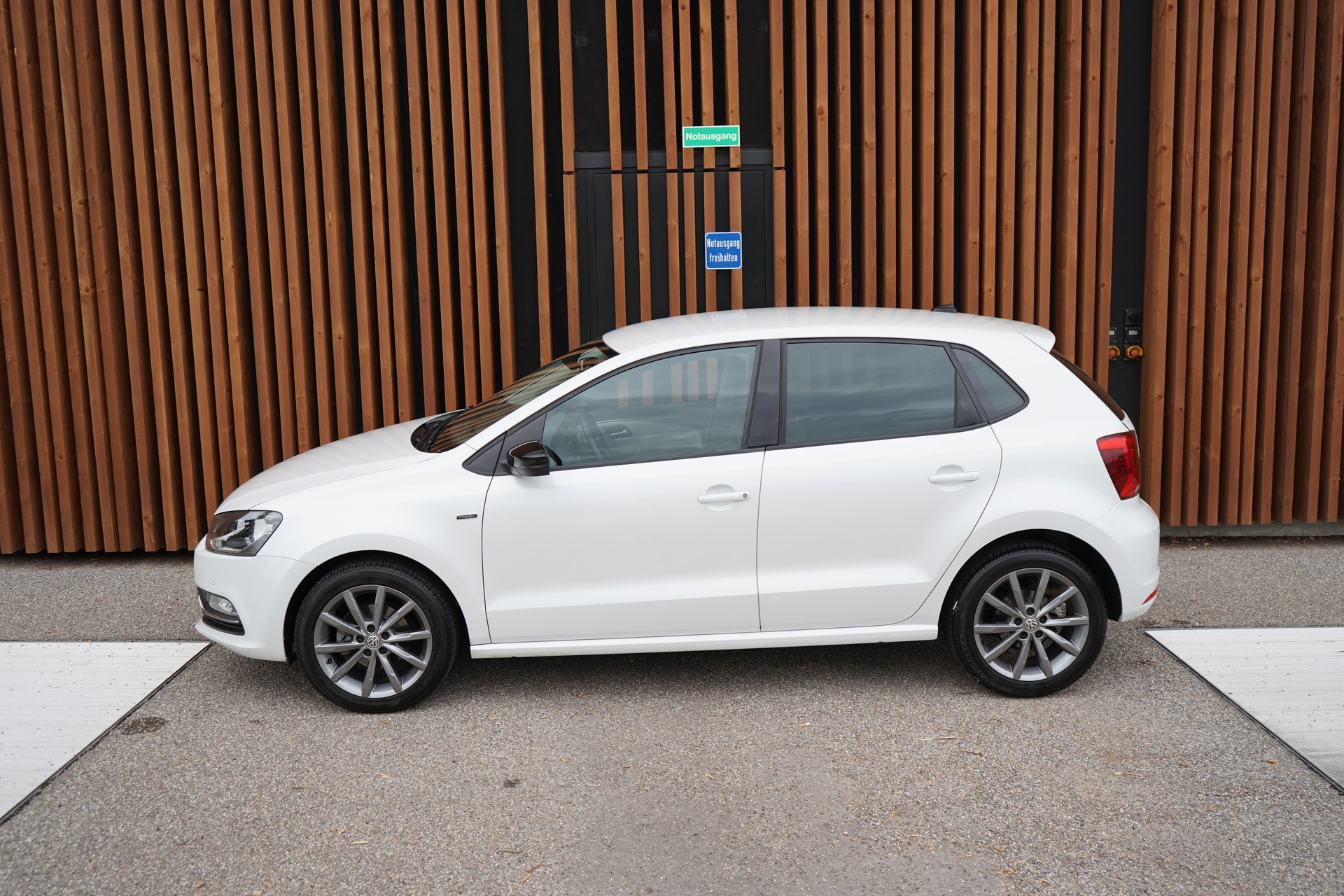 VW Polo 1.2 TSI BMT FRESH DSG l 90 PS-image-5