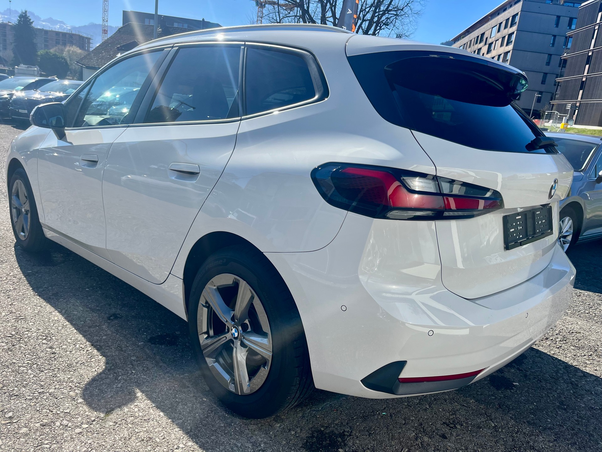 BMW 223d Active Tourer xDrive DKG**AHK 1500 Kg**-image-5