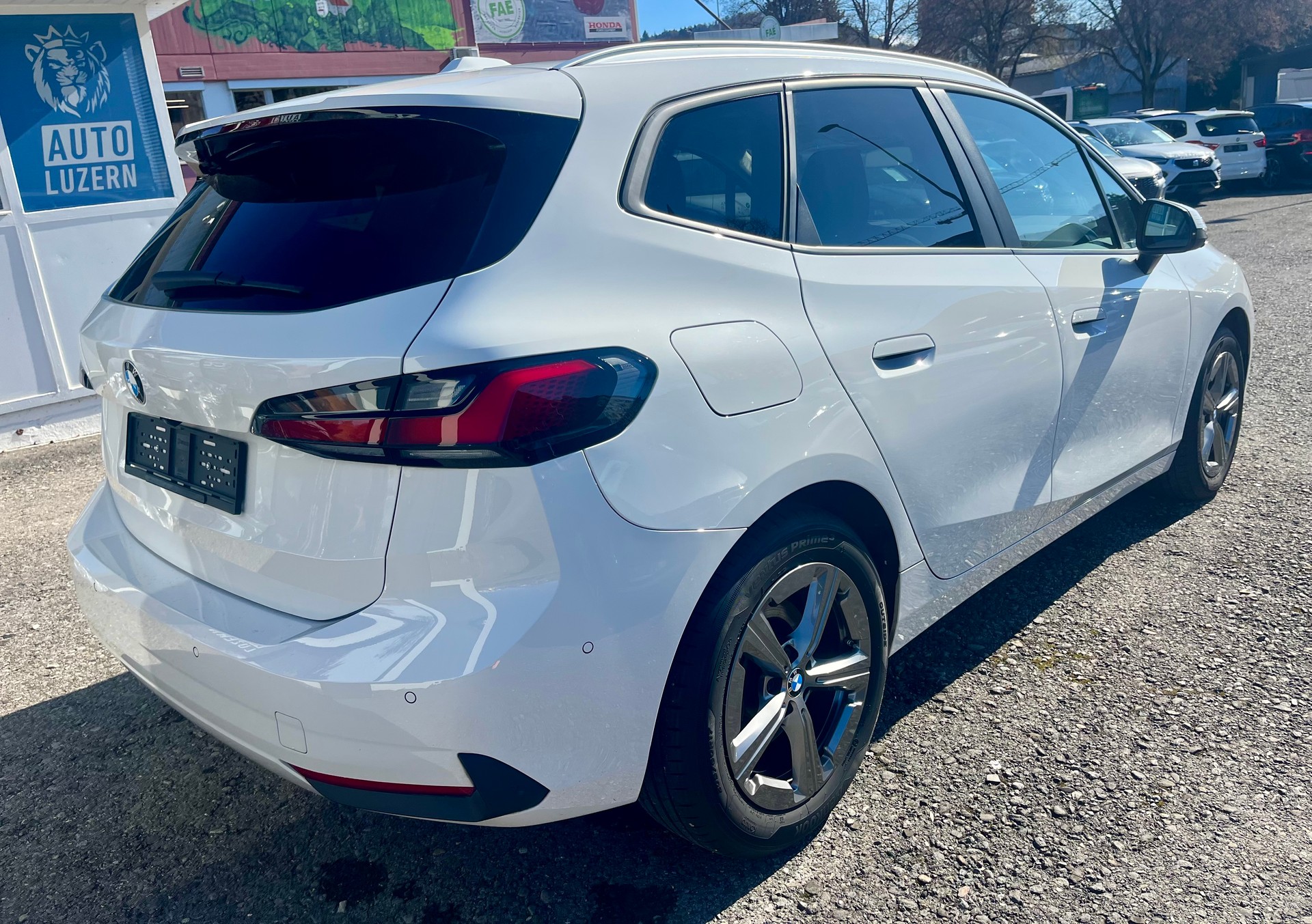 BMW 223d Active Tourer xDrive DKG**AHK 1500 Kg**-image-4