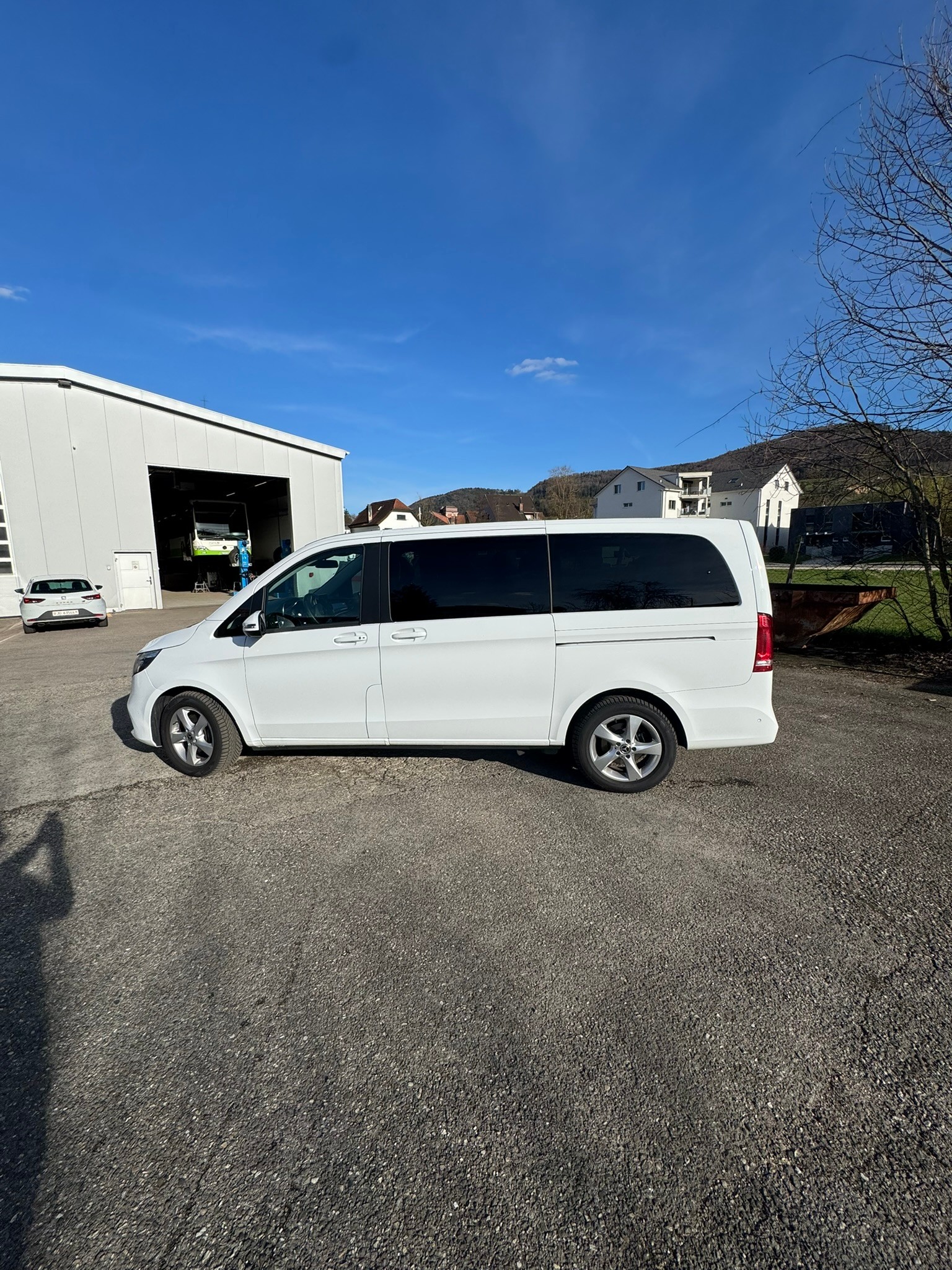 MERCEDES-BENZ V 250 d lang 4Matic 9G-Tronic-image-5