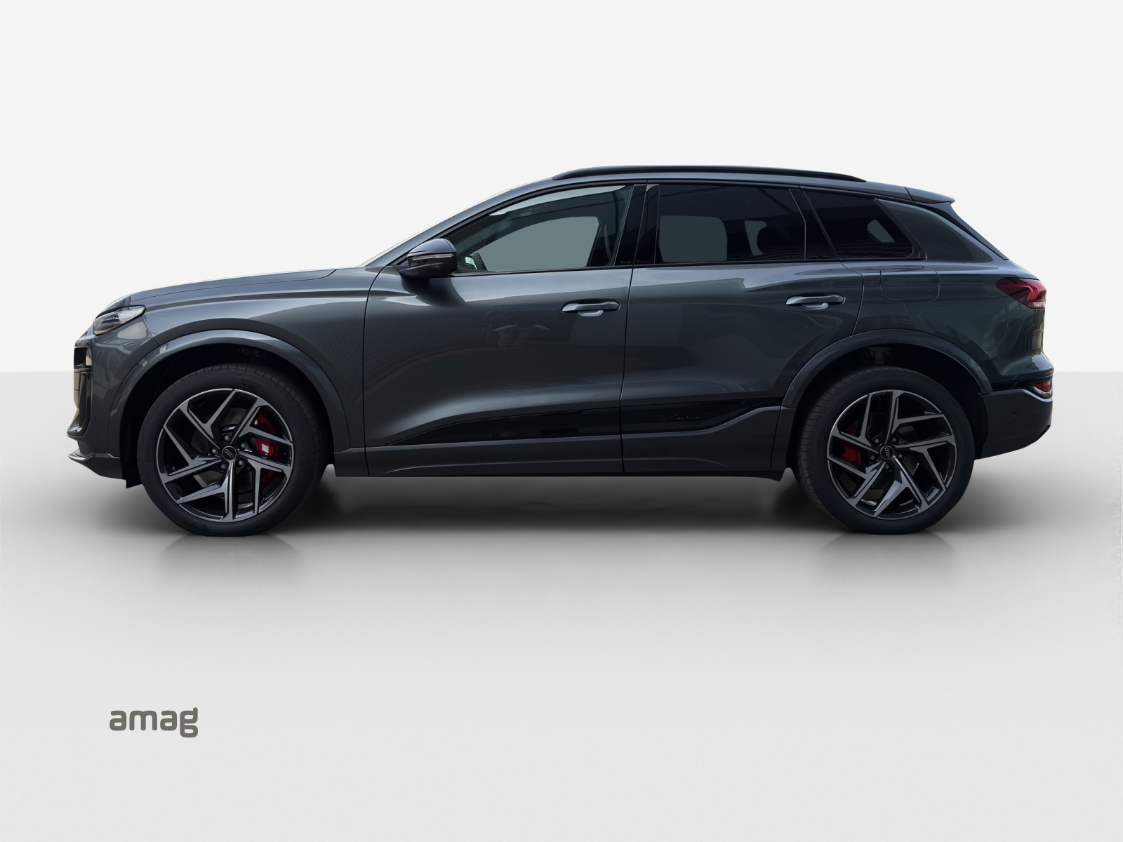 AUDI SQ6 e-tron quattro-image-1