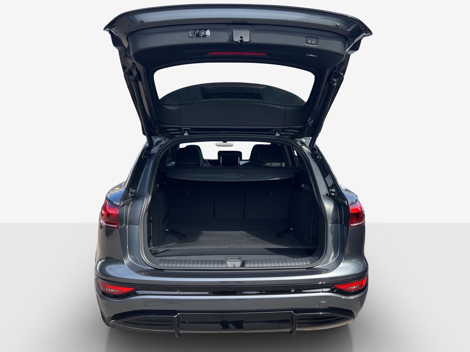 AUDI SQ6 e-tron quattro-image-12