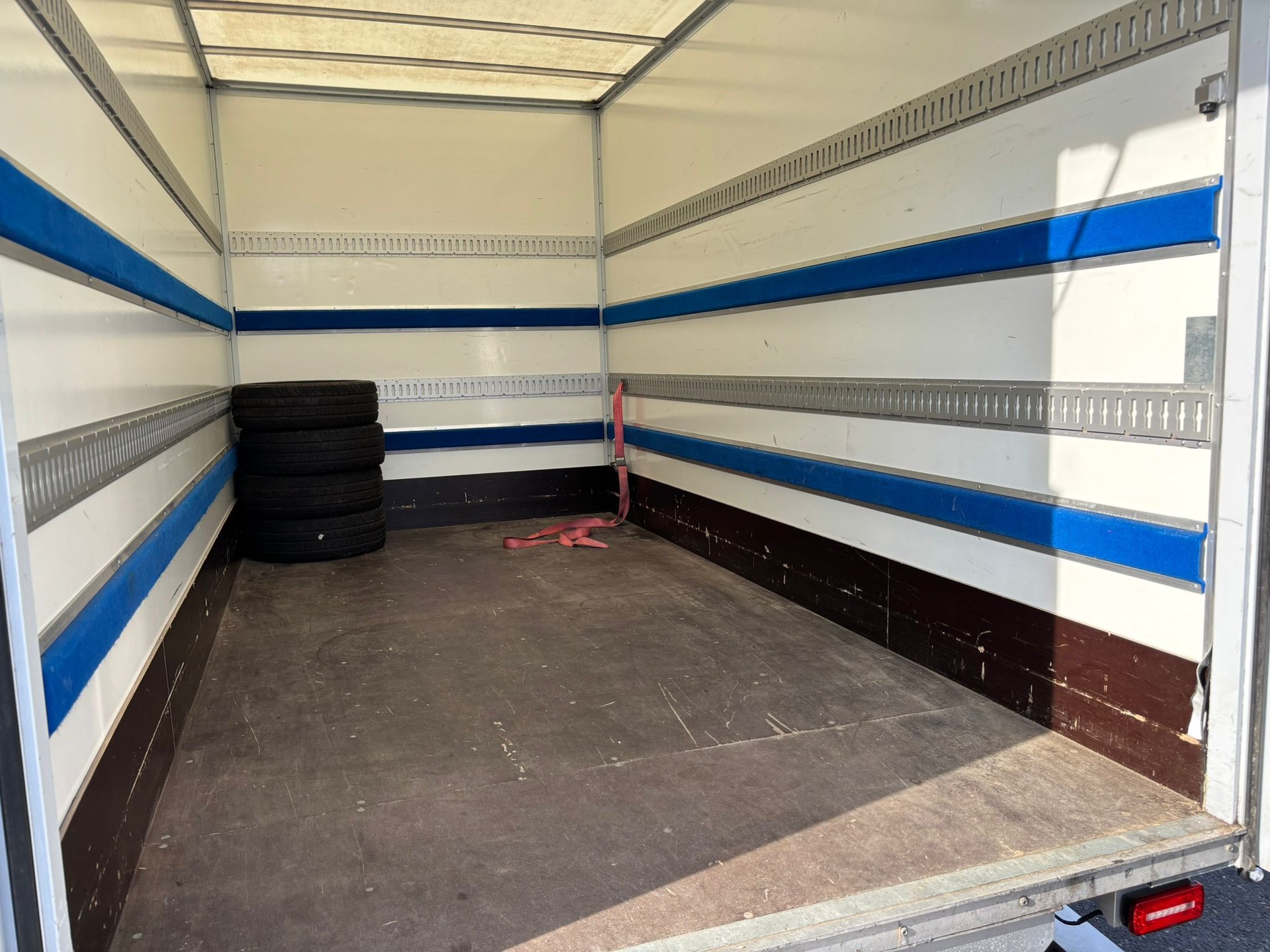 MERCEDES-BENZ Sprinter 317 CDI Lang 9G-TRONIC-image-7