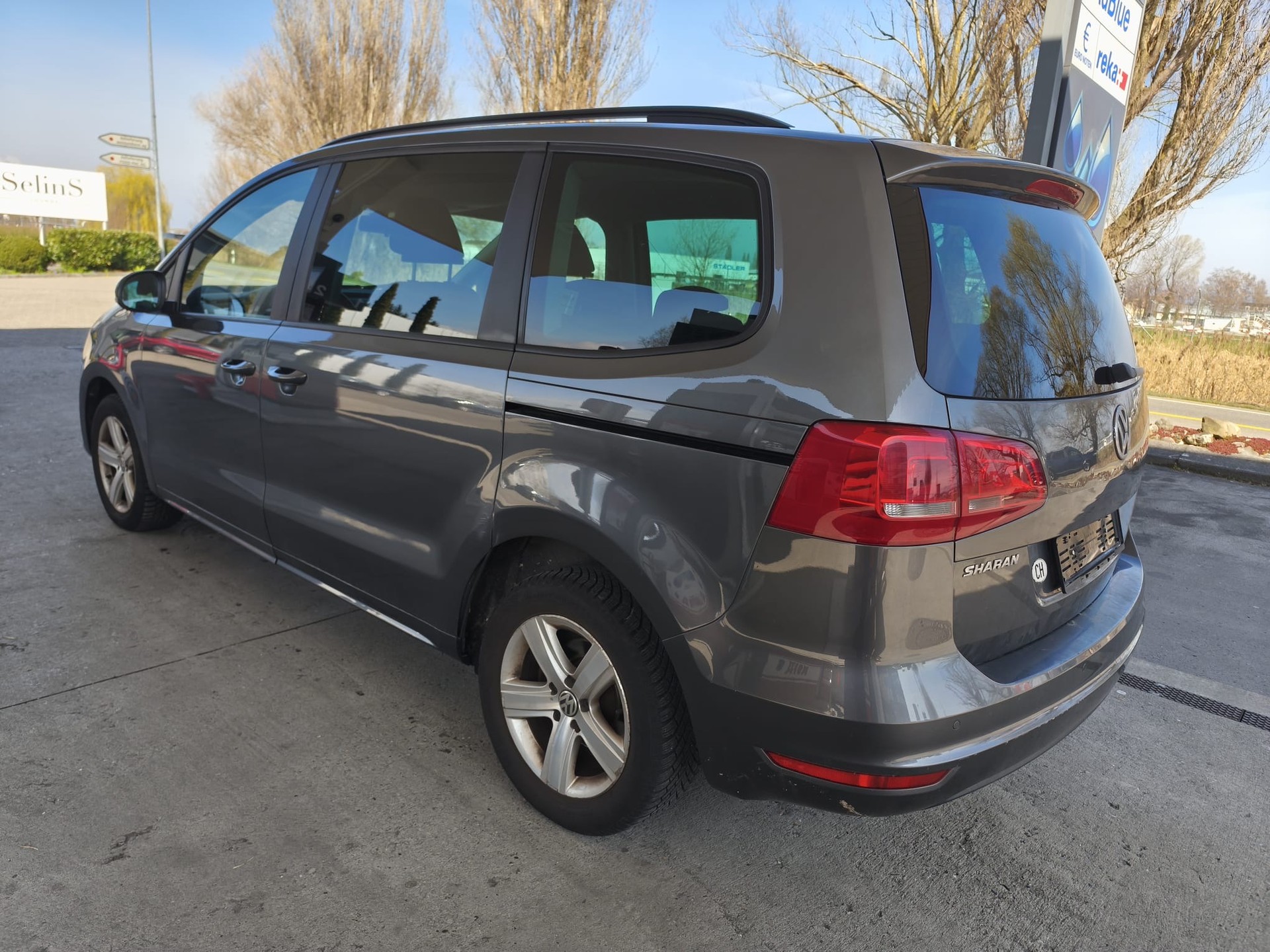 VW Sharan 1.4 TSI BMT Startline Comfortline DSG-image-3