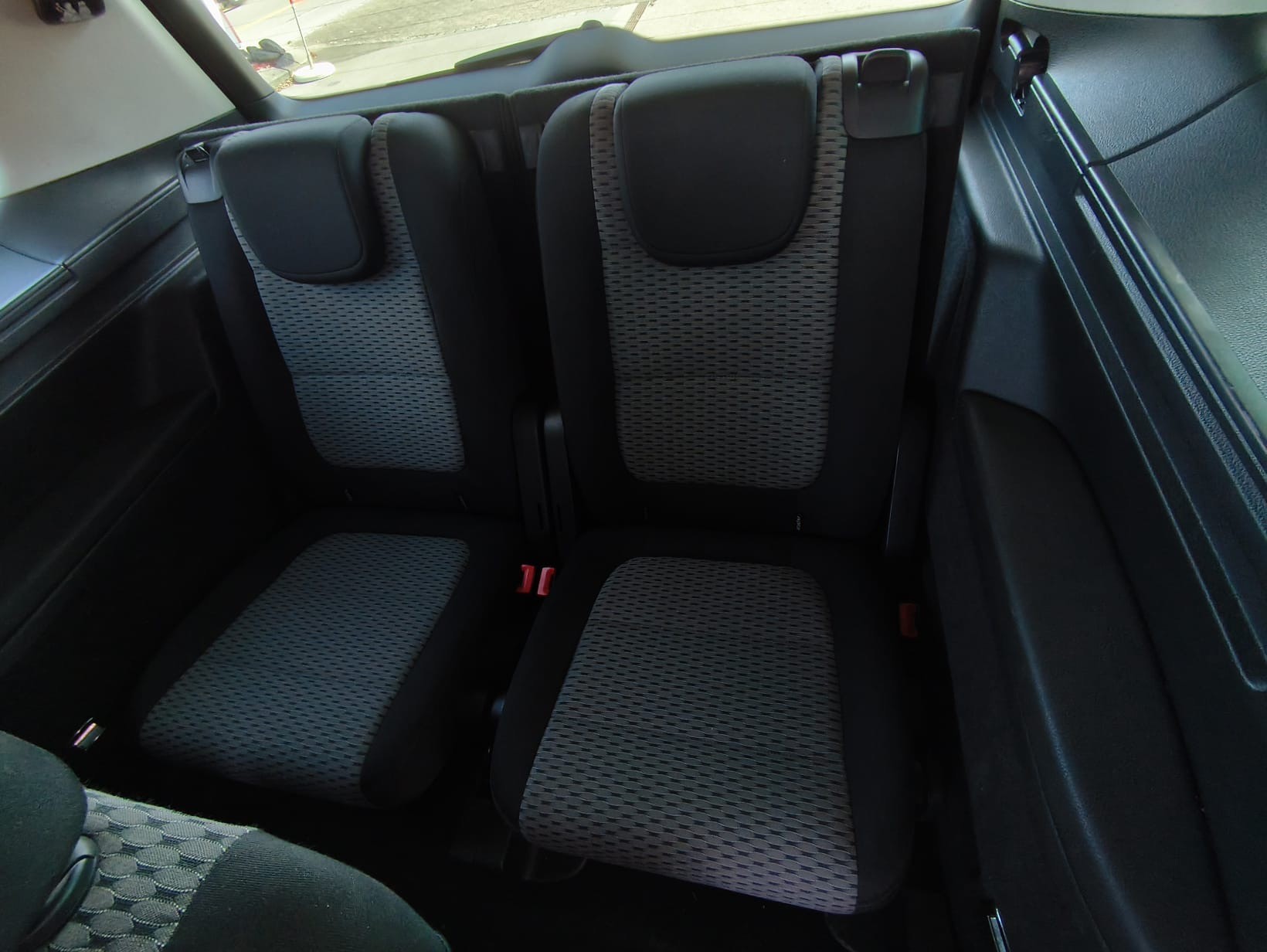 VW Sharan 1.4 TSI BMT Startline Comfortline DSG-image-15
