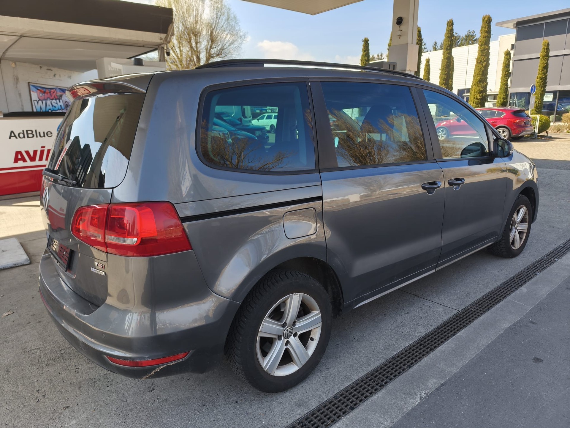 VW Sharan 1.4 TSI BMT Startline Comfortline DSG-image-2