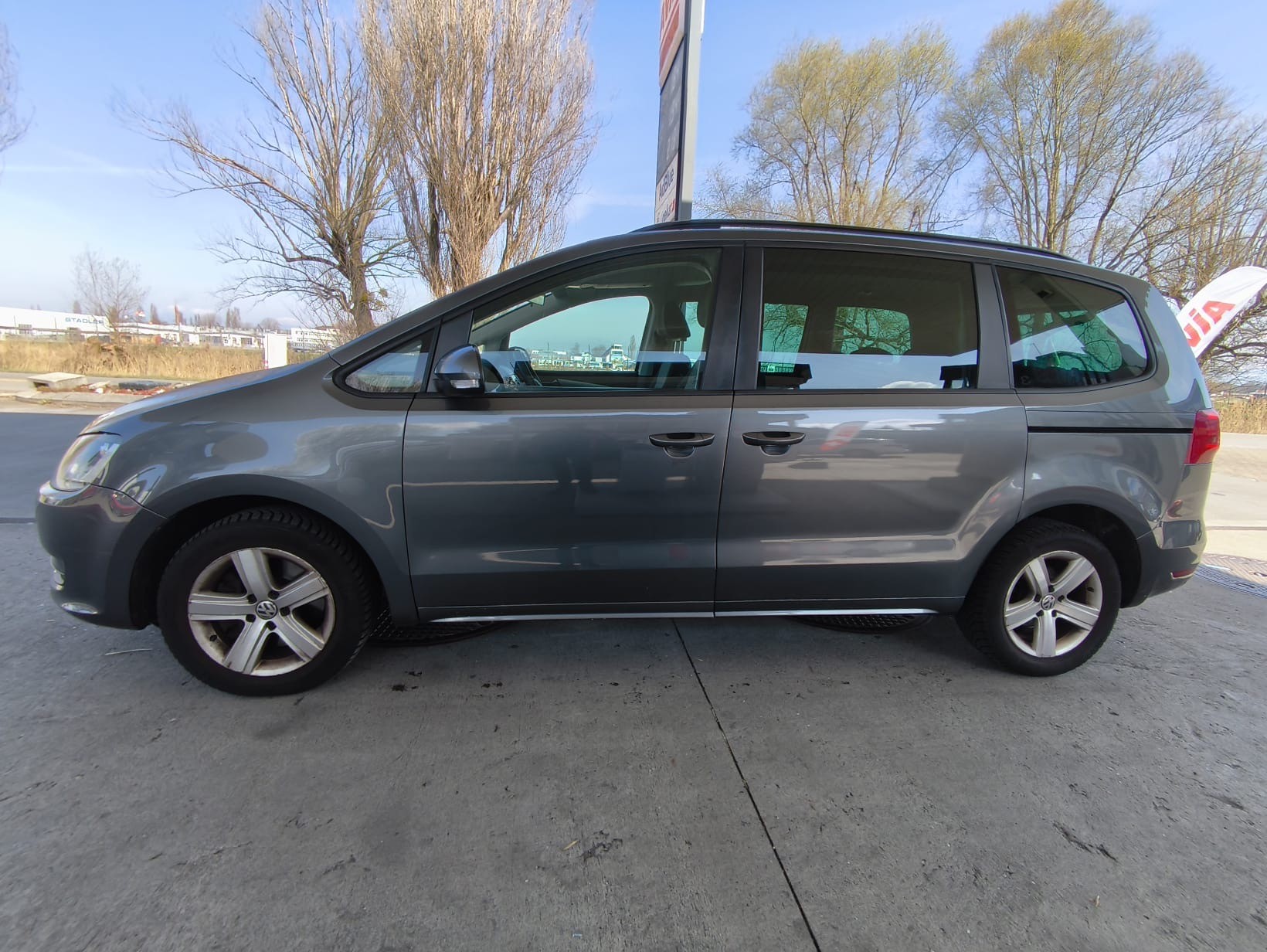 VW Sharan 1.4 TSI BMT Startline Comfortline DSG-image-6
