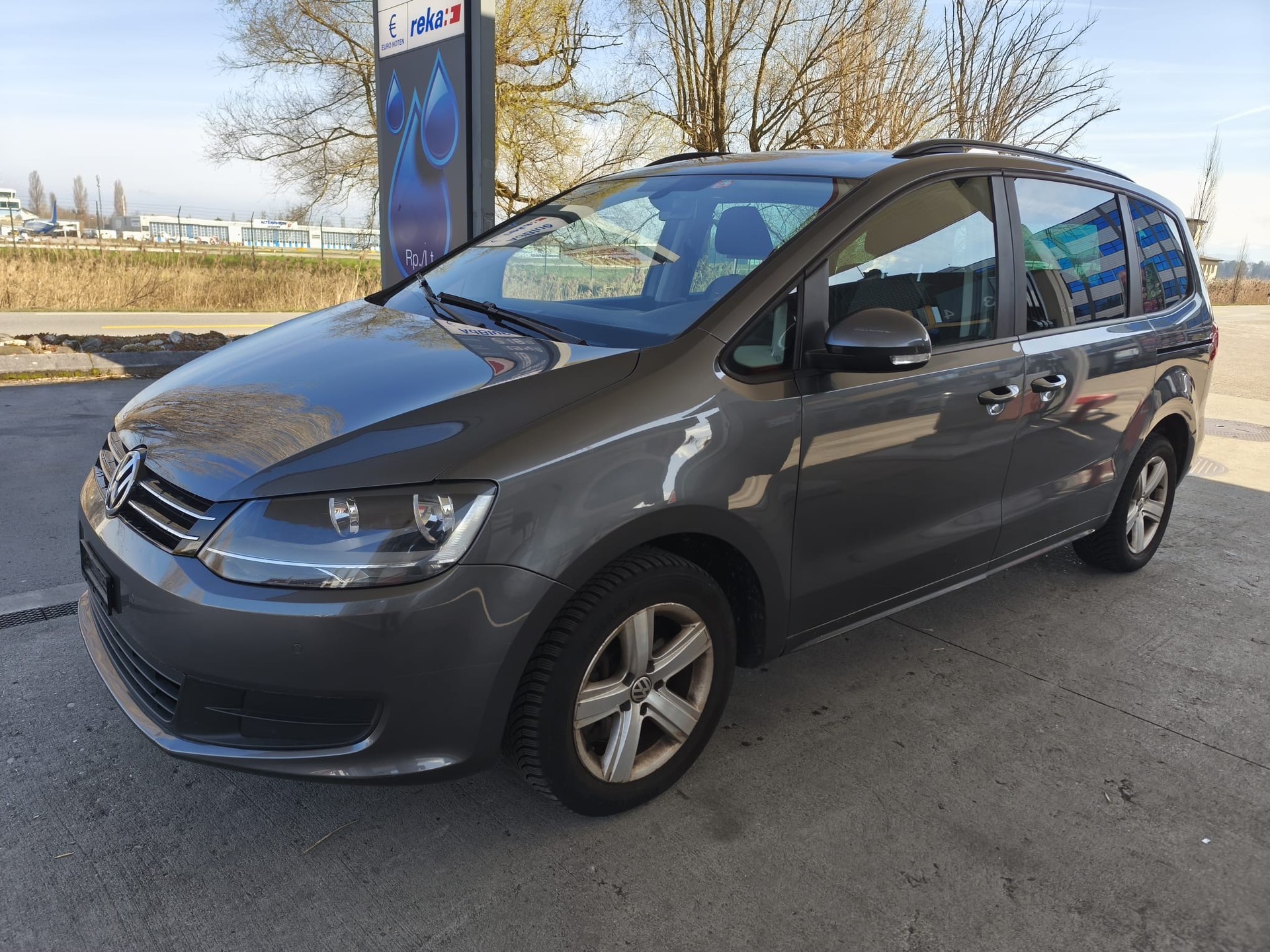 VW Sharan 1.4 TSI BMT Startline Comfortline DSG-image-1
