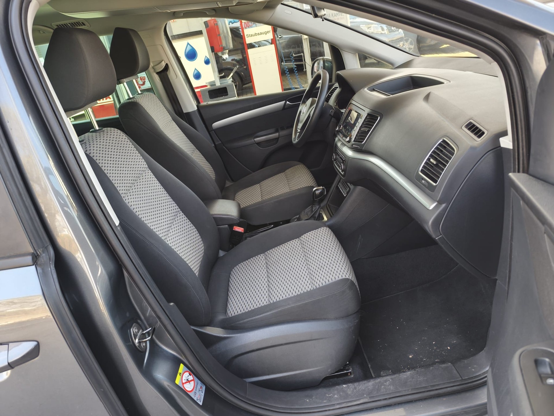 VW Sharan 1.4 TSI BMT Startline Comfortline DSG-image-12