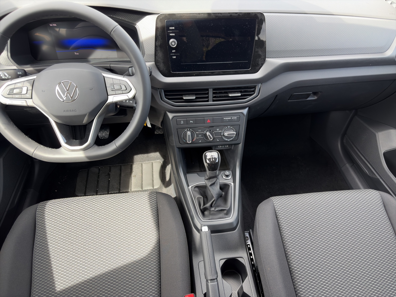 VW T-Cross 1.0 TSI-image-11