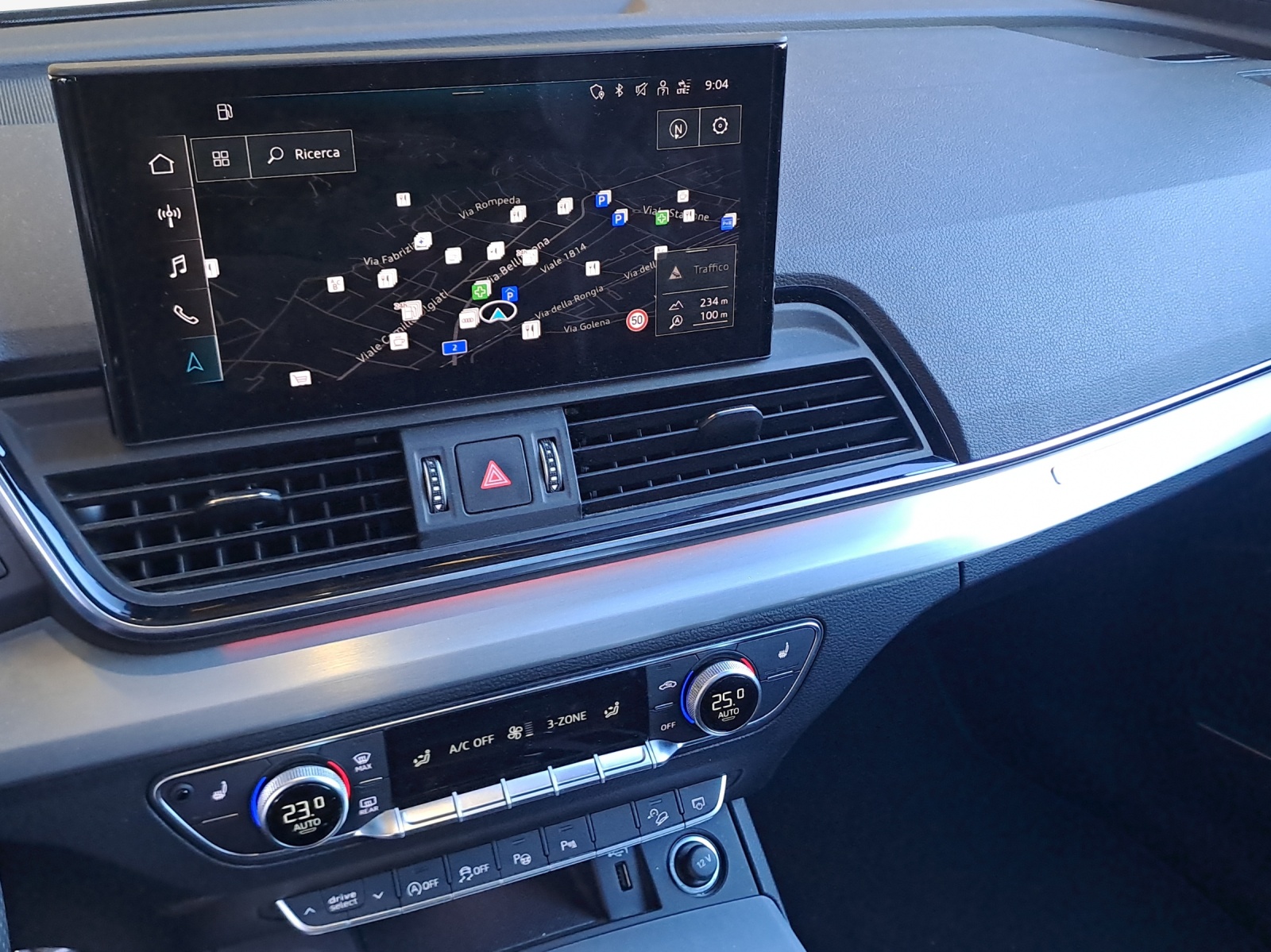 AUDI Q5 40 TDI S-line quattro S-tronic-image-10