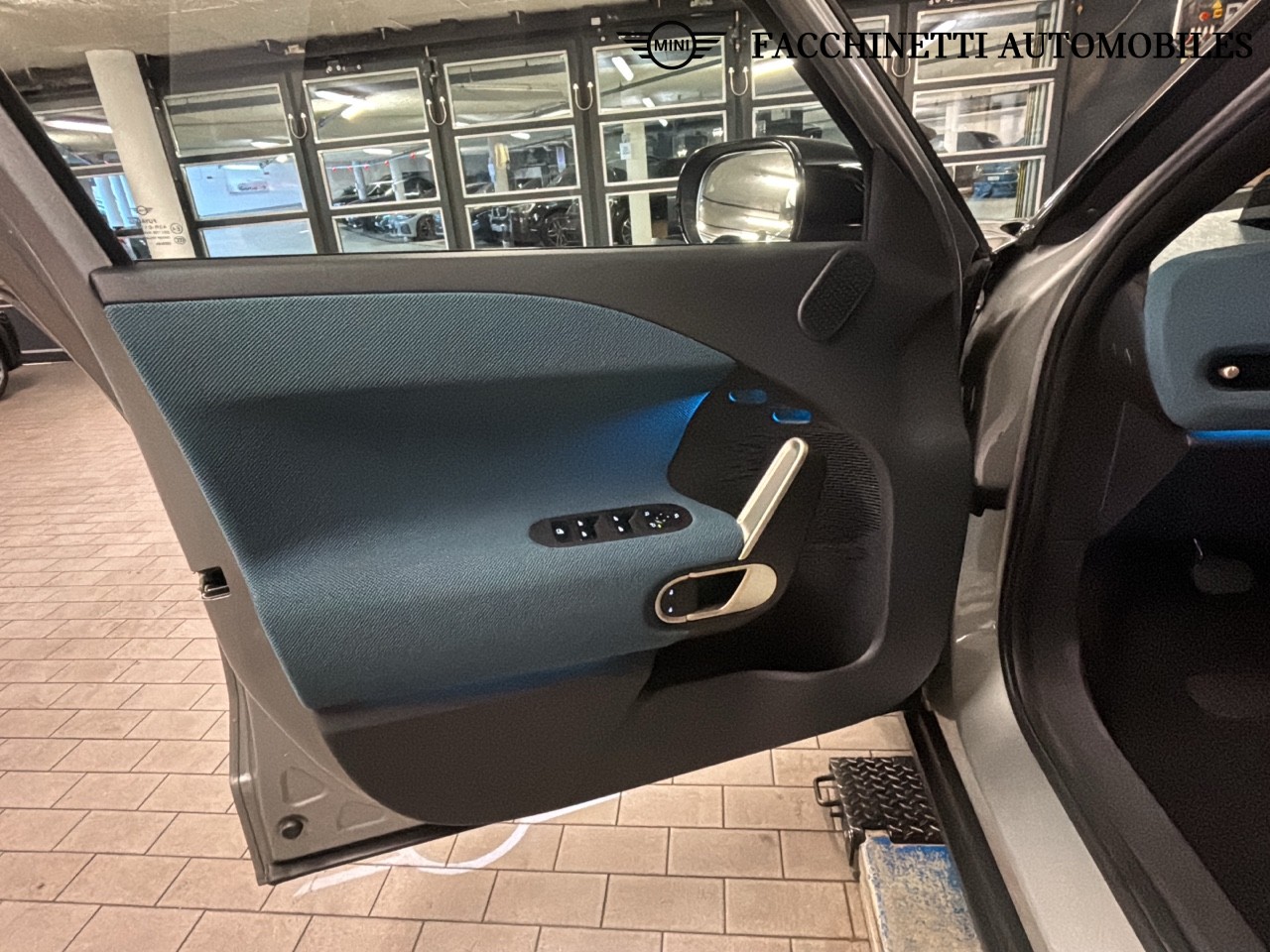 MINI Aceman SE-image-1
