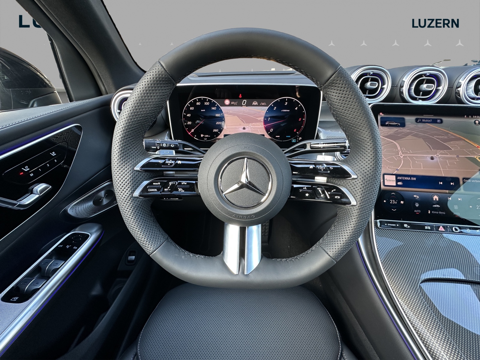MERCEDES-BENZ GLC 450d 4Matic 9G-Tronic-image-9