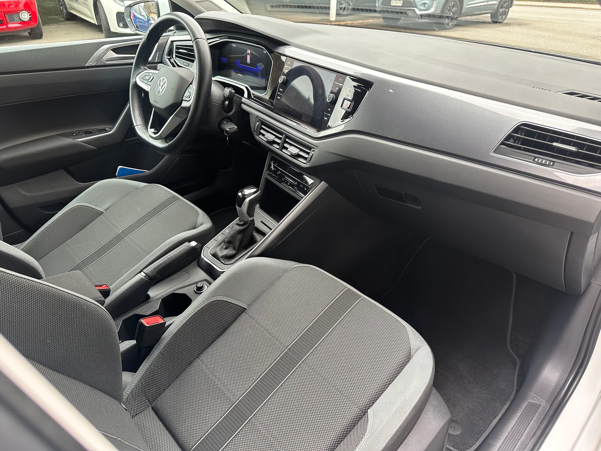 VW Polo 1.0 TSI Style DSG-image-8