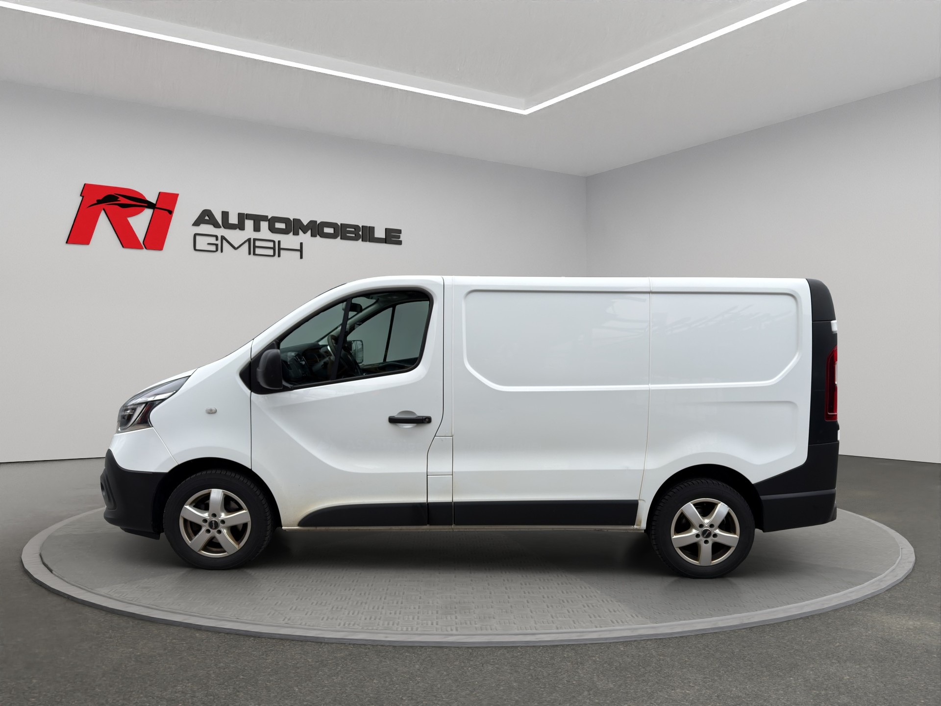 RENAULT Trafic 2.0 Energy dCi 120 3.0t Business L1H1-showroom-element-2