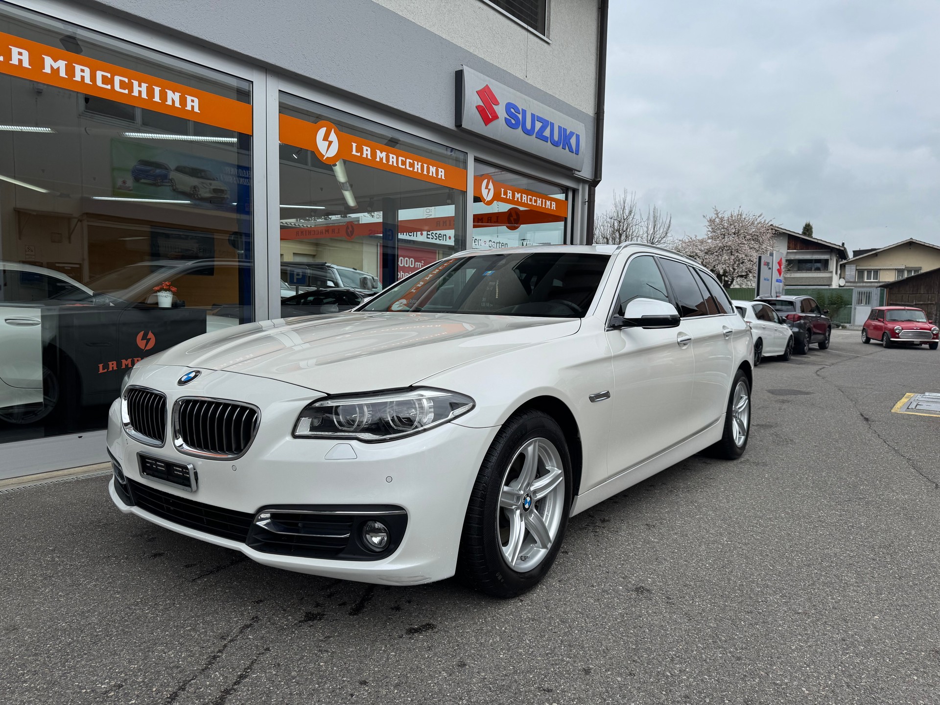 BMW 525d Touring xDrive Luxury Line Steptronic